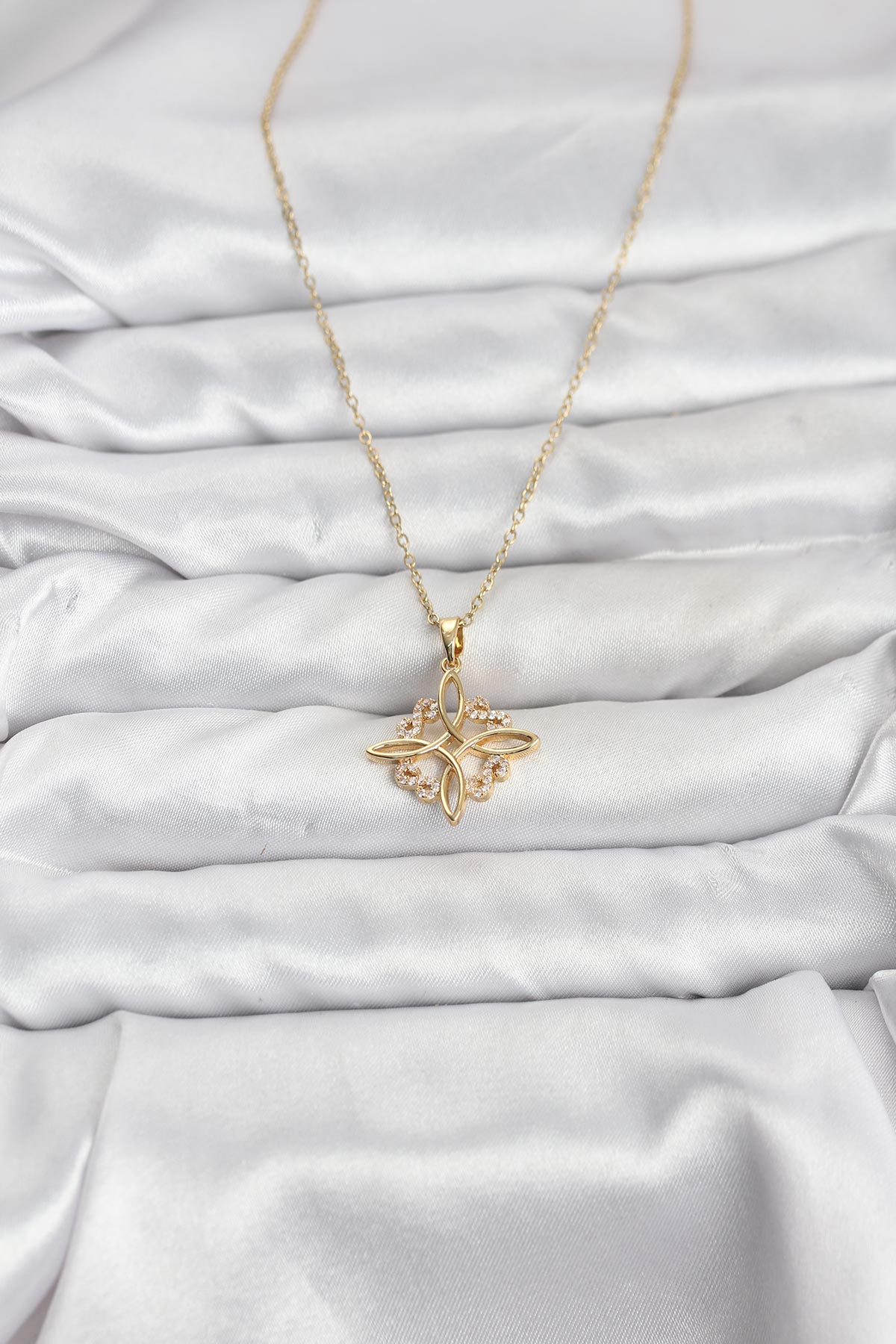 316L Çelik Zincir Gold Renk Sonsuzluk Model Zirkon Taşlı Kadın Kolye - Lisinya