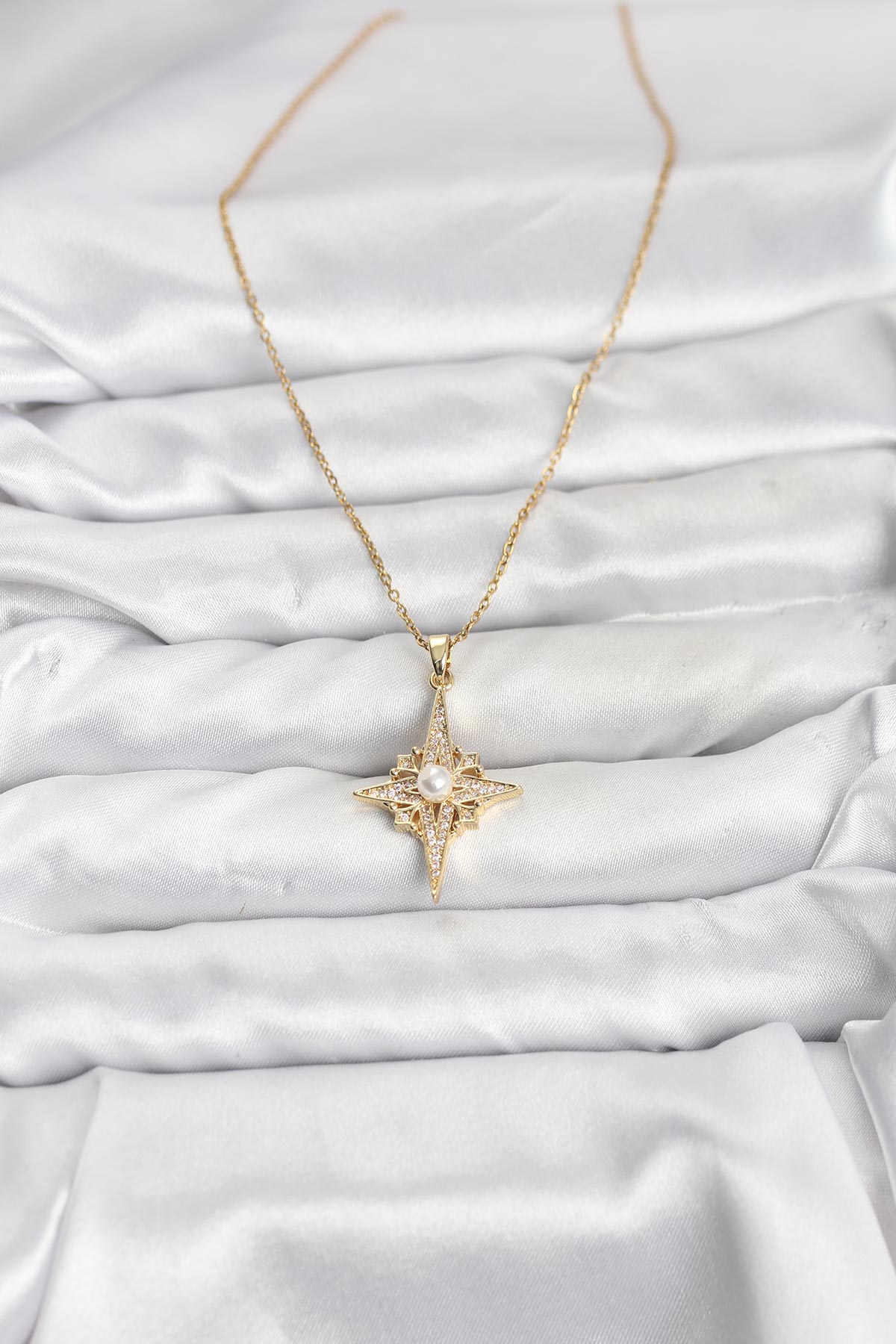 316L Çelik Zincir Gold Renk Kutup Yıldızı Model Zirkon Taşlı Kadın Kolye - Lisinya