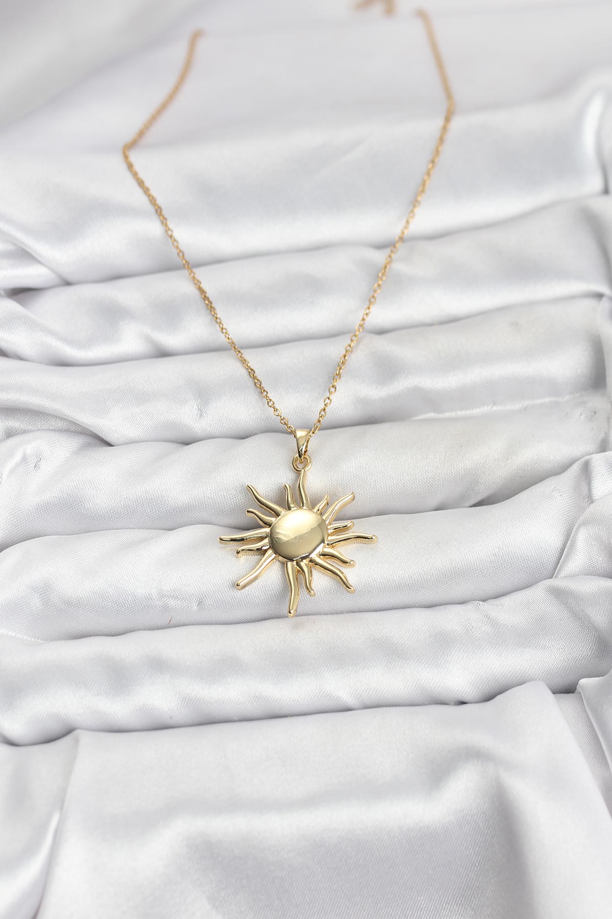 316L Çelik Zincir Gold Renk Güneş Model Kadın Kolye - Lisinya