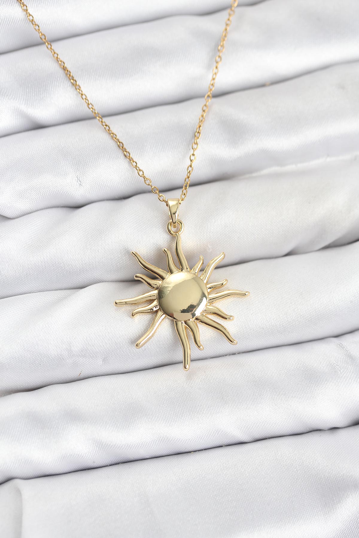 316L Çelik Zincir Gold Renk Güneş Model Kadın Kolye - Lisinya