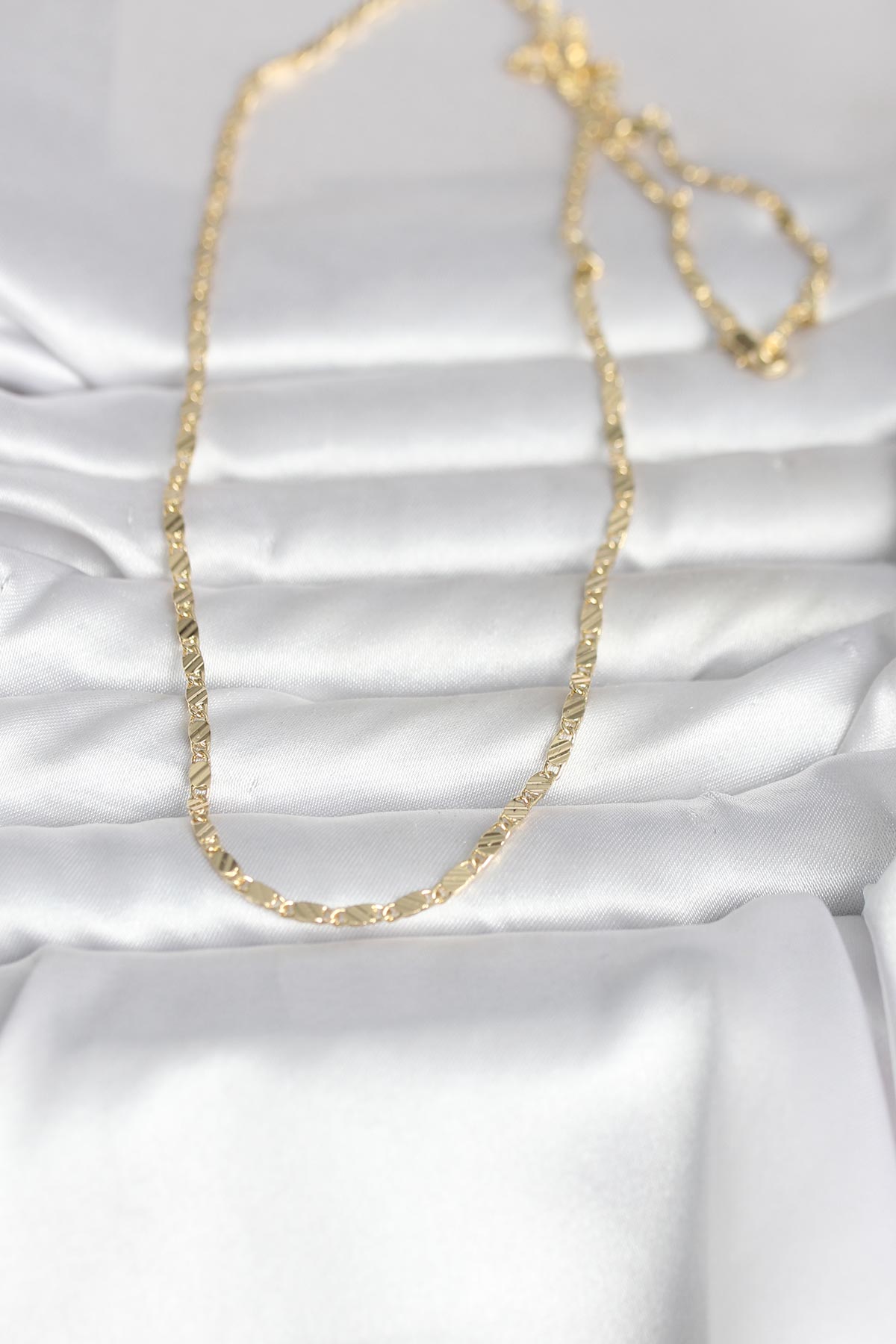 CM 14K Gold Renk Çizgi Lazer Model 60 cm Kadın Kolye - Lisinya