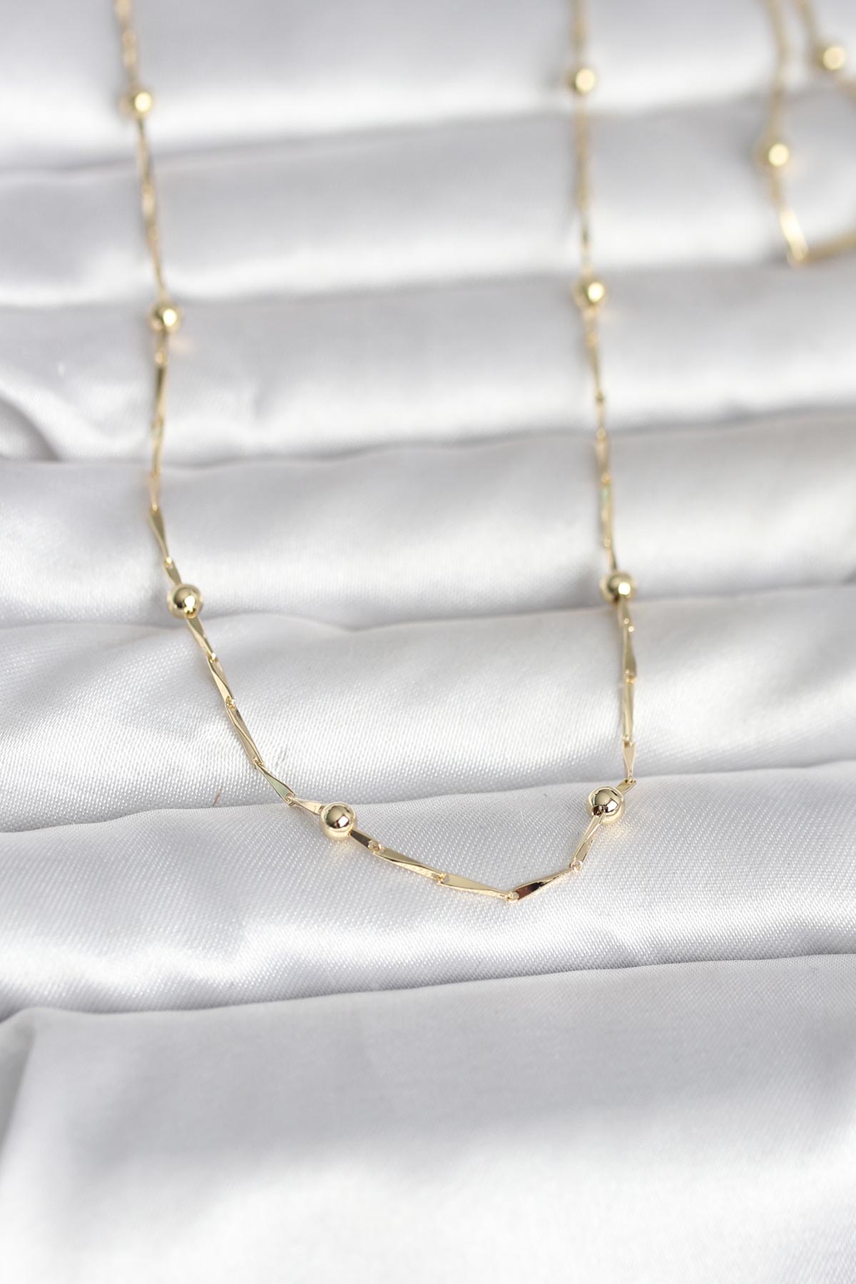 CM 14K Gold Renk Kesme Çubuk Zincir Topçuklu Model 60 cm Kadın Kolye - Lisinya