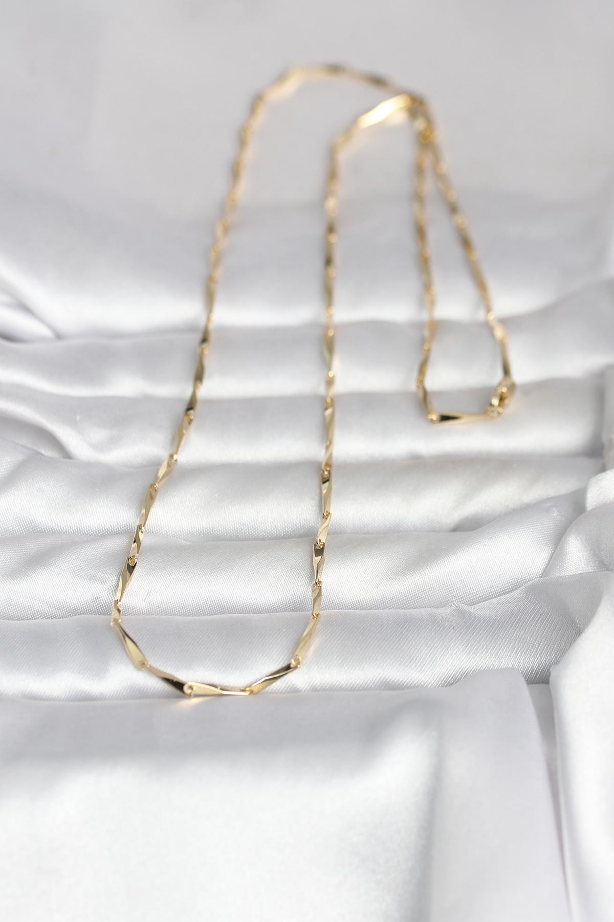 CM 14K Gold Renk Kesme Çubuk Zincirli Model 60 cm Kadın Kolye - Lisinya