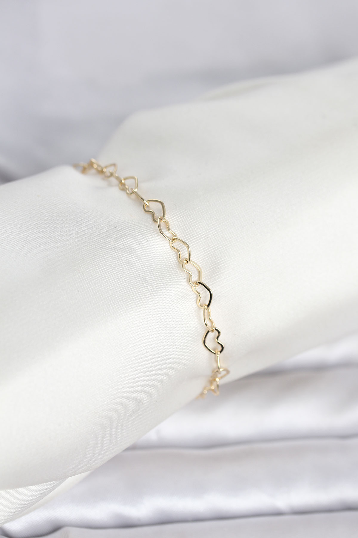 CM 14K Gold Renk Kalpli Zincir Model Kadın Bileklik - Lisinya CM 14K Gold Renk Kalpli Zincir Model Kadın Bileklik - Lisinya