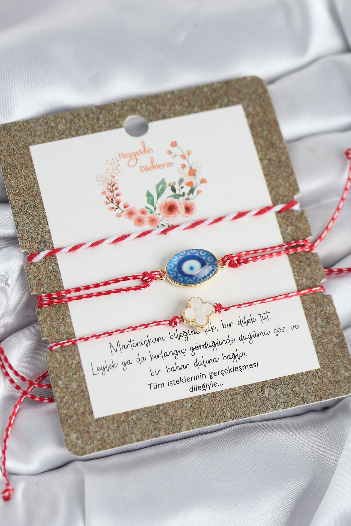 Marteniçka Bileklik 3'lü Yonca ve Nazarlı Model - Lisinya Marteniçka Bileklik 3'lü Yonca ve Nazarlı Model - Lisinya