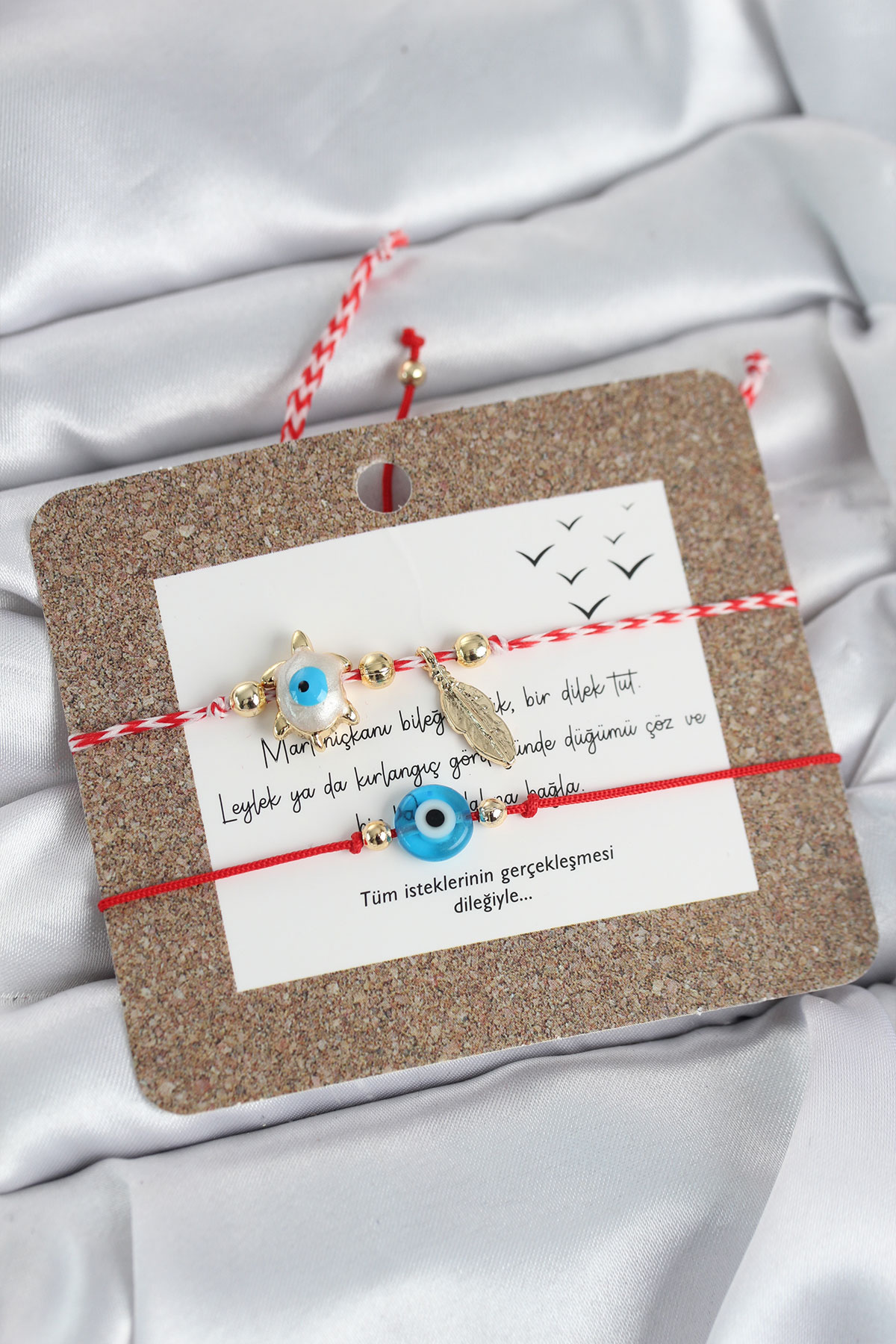 Marteniçka Bileklik 2'li Caretta Caretta ve Nazarlı Model - Lisinya Marteniçka Bileklik 2'li Caretta Caretta ve Nazarlı Model - Lisinya