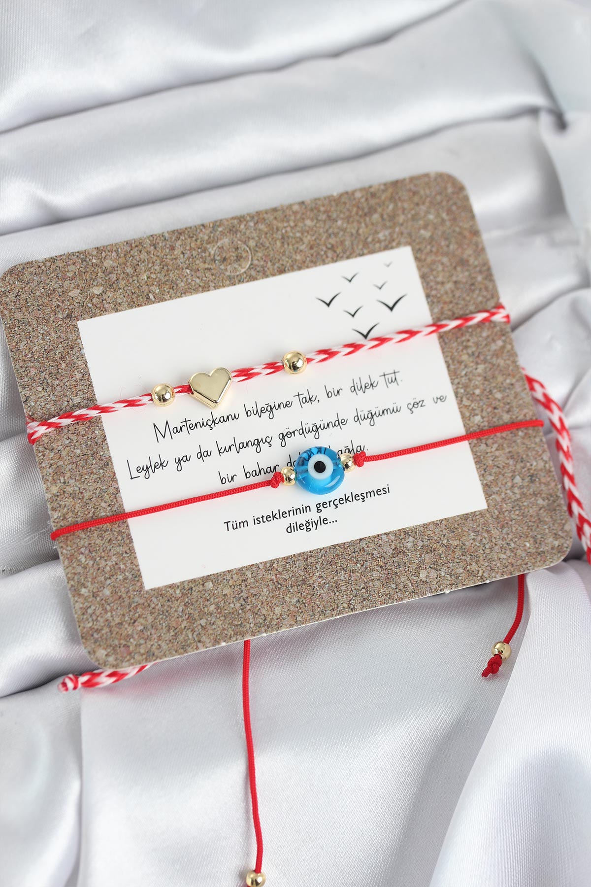 Marteniçka Bileklik 2'li Nazar ve Kalp Model - Lisinya Marteniçka Bileklik 2'li Nazar ve Kalp Model - Lisinya