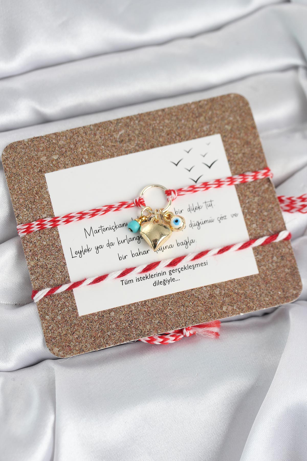 Marteniçka Bileklik 2'li Kalp ve Nazalı Model - Lisinya Marteniçka Bileklik 2'li Kalp ve Nazalı Model - Lisinya