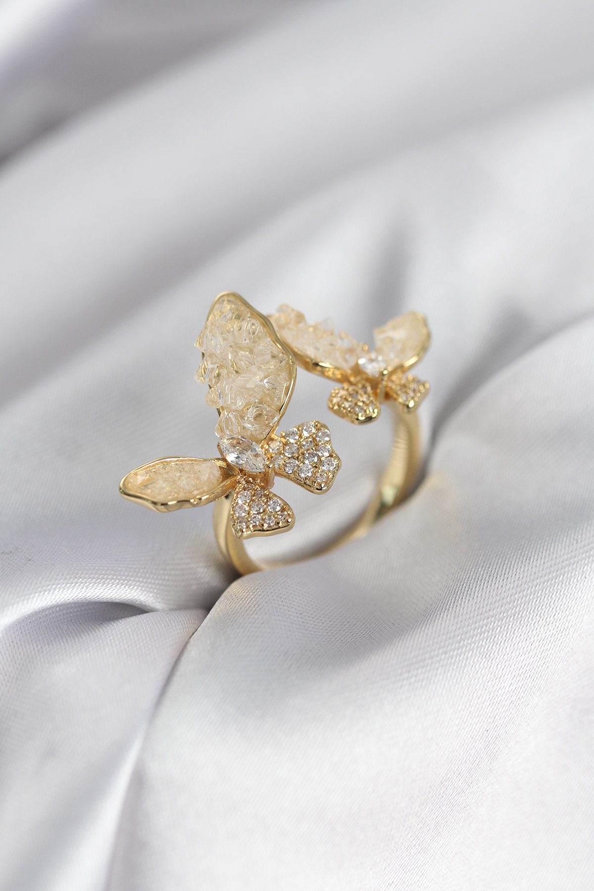 Gold Renk Beyaz Kelebek Model Zirkon Taşlı Kadın Yüzük - Lisinya