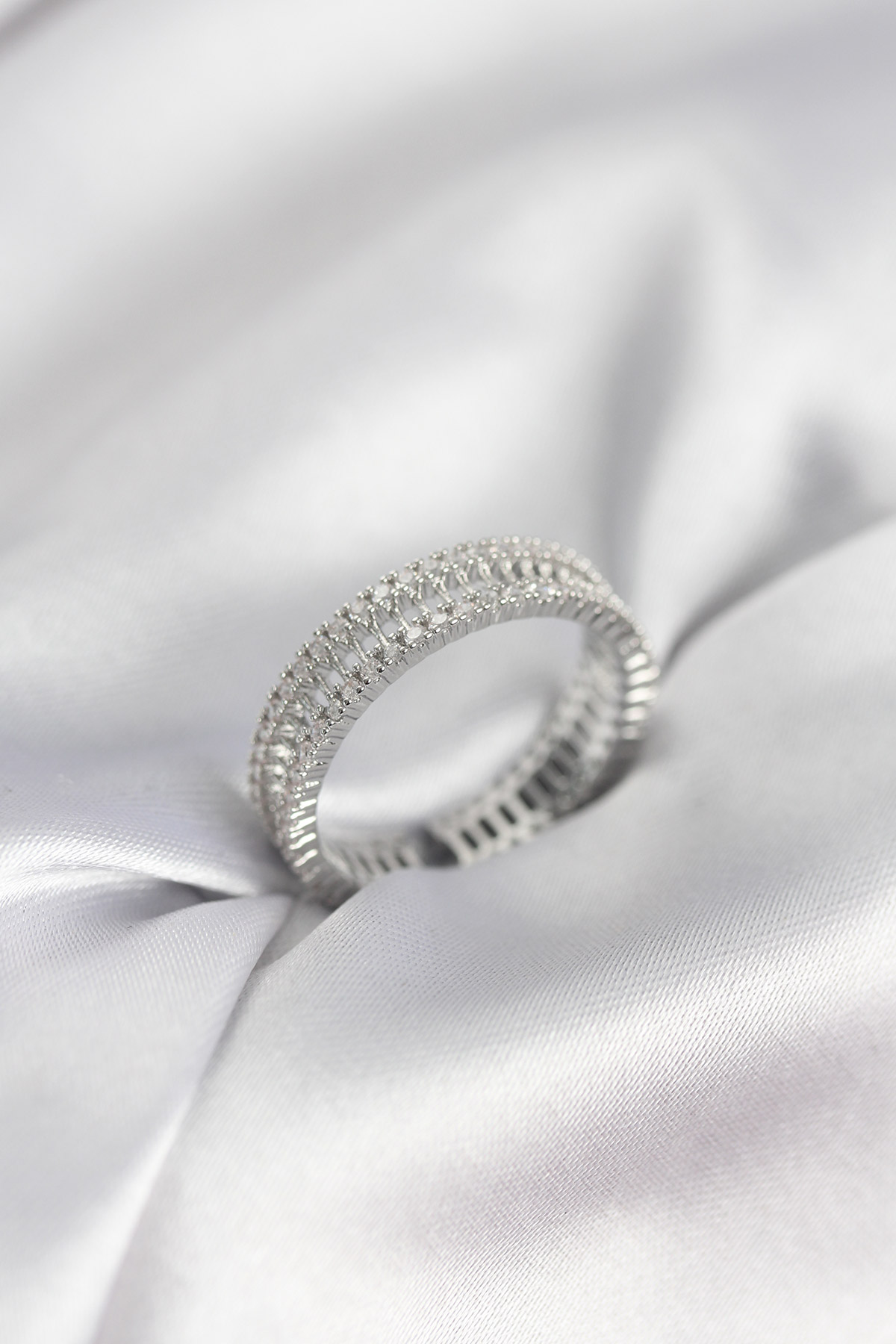 Gümüş Renk Minimal Zirkon Taşlı Kadın Yüzük - Lisinya