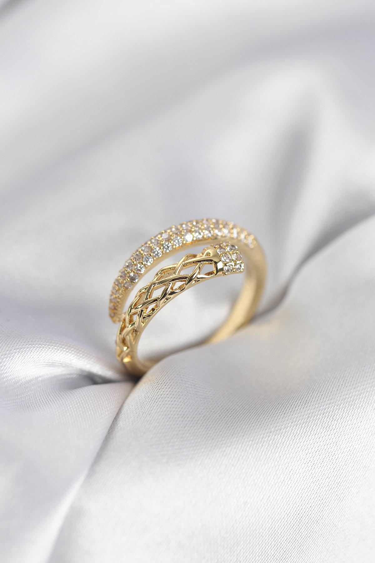 Gold Renk Zirkon Taşlı Sarmal Kadın Yüzük - Lisinya