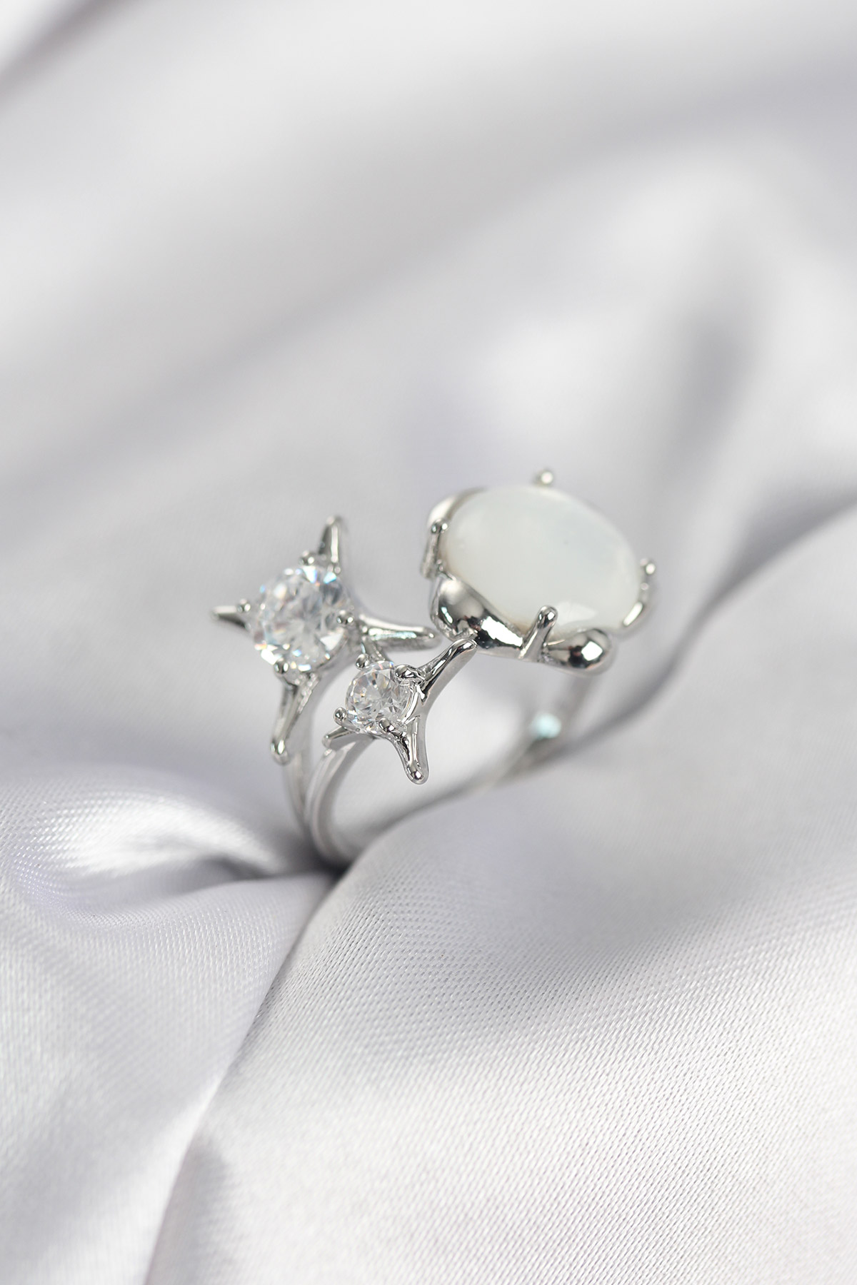 Gümüş Renk Kutup Yıldızı Model Kadın Yüzük - Lisinya