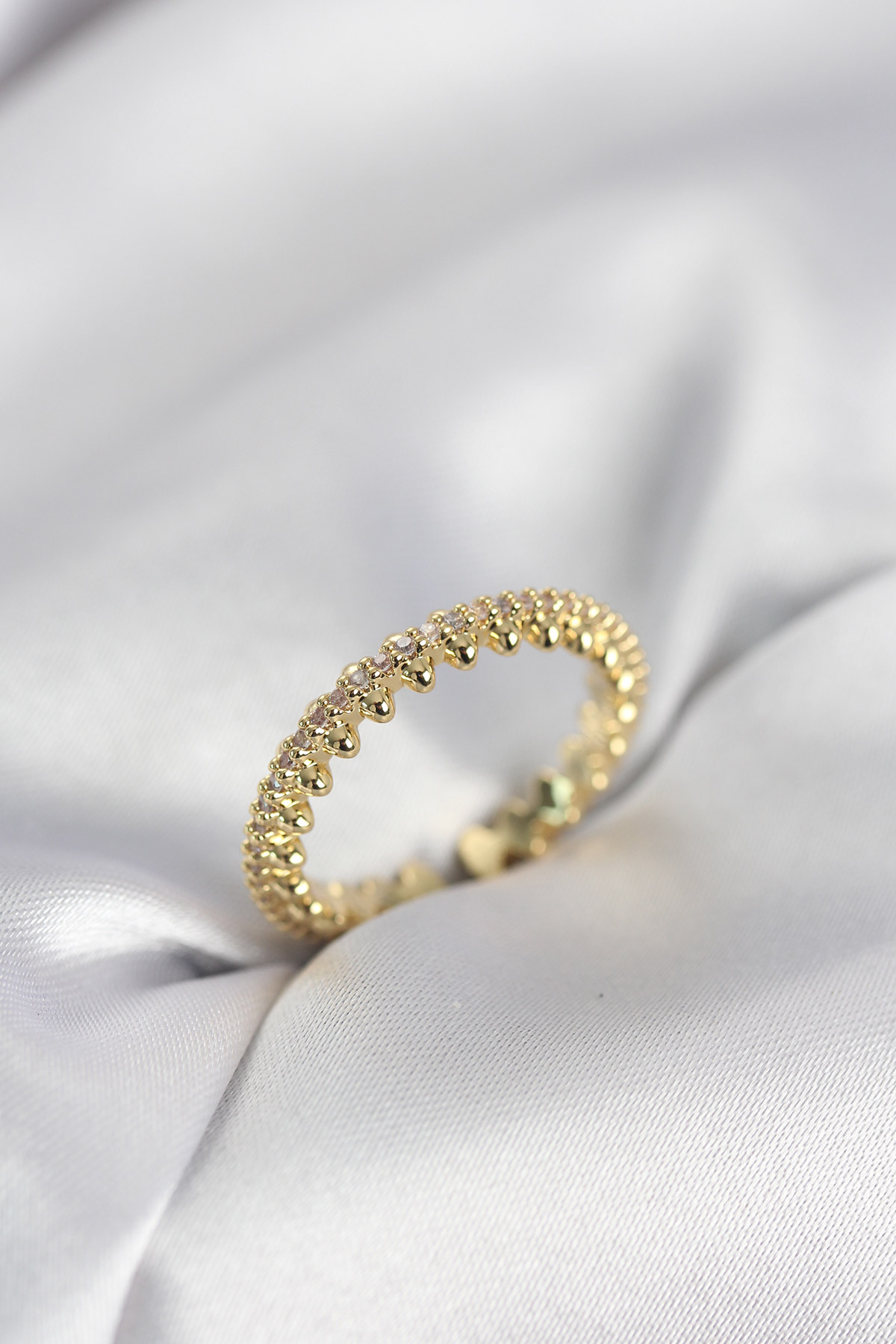 Gold Renk Sıralı Zirkon Taşlı Model Kadın Yüzük - Lisinya