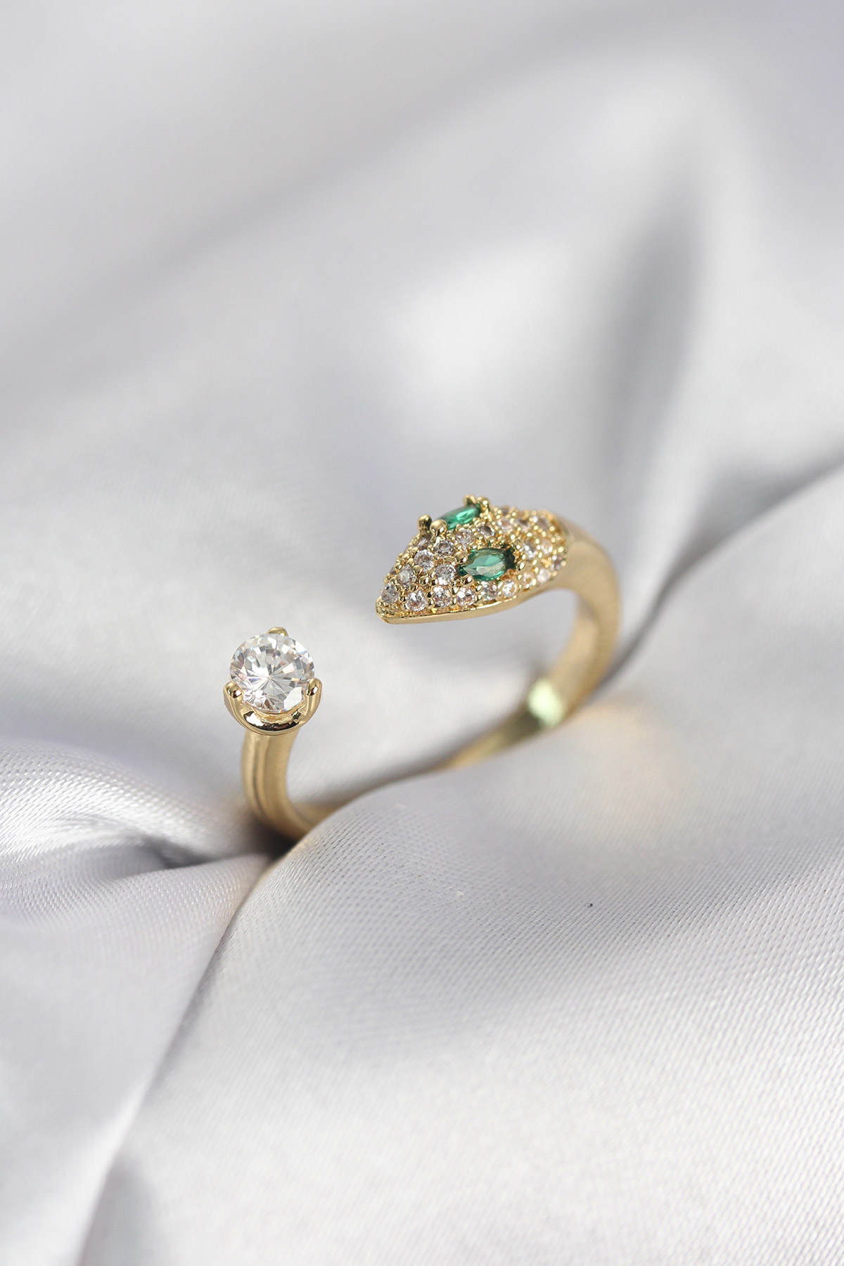 Yılan Model Zirkon Taşlı Gold Renk Kadın Yüzük - Lisinya Yılan Model Zirkon Taşlı Gold Renk Kadın Yüzük - Lisinya