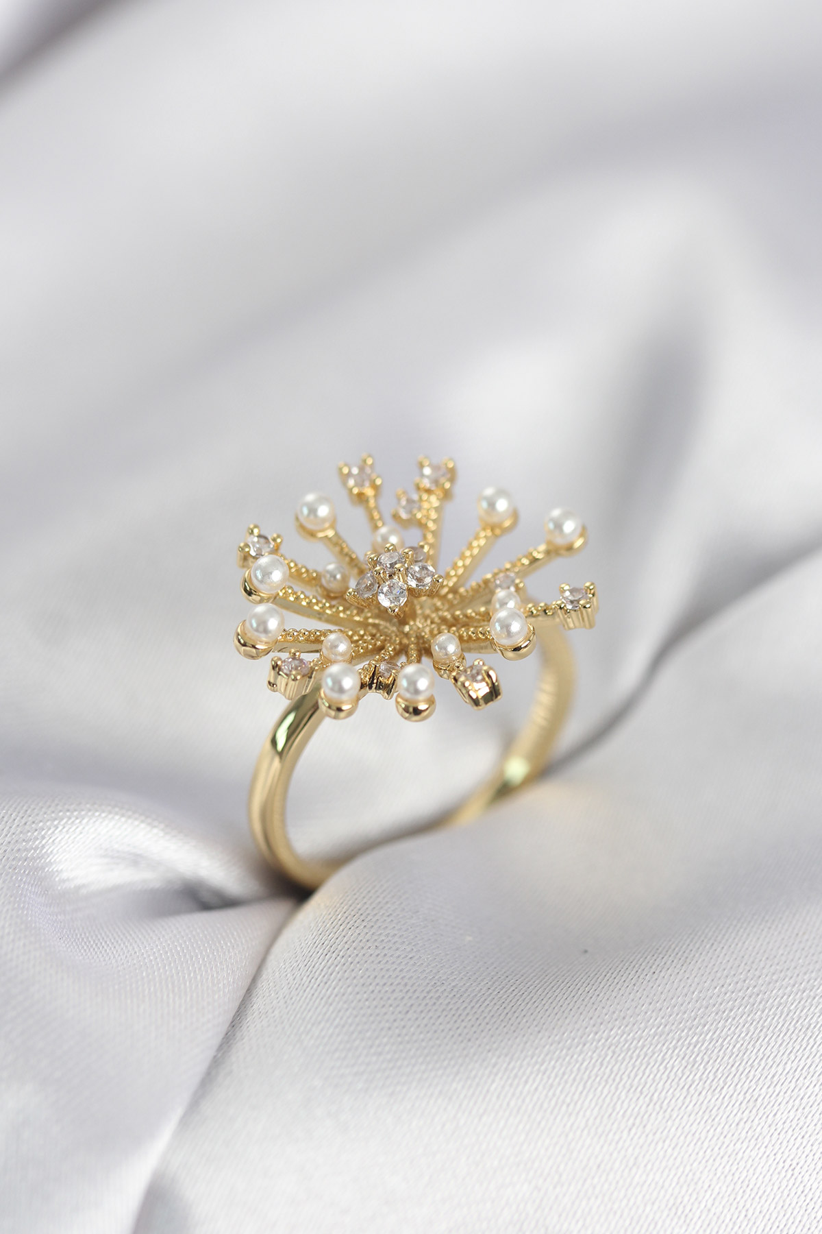 Gold Renk Karahindiba Model Zirkon Taşlı Kadın Yüzük - Lisinya