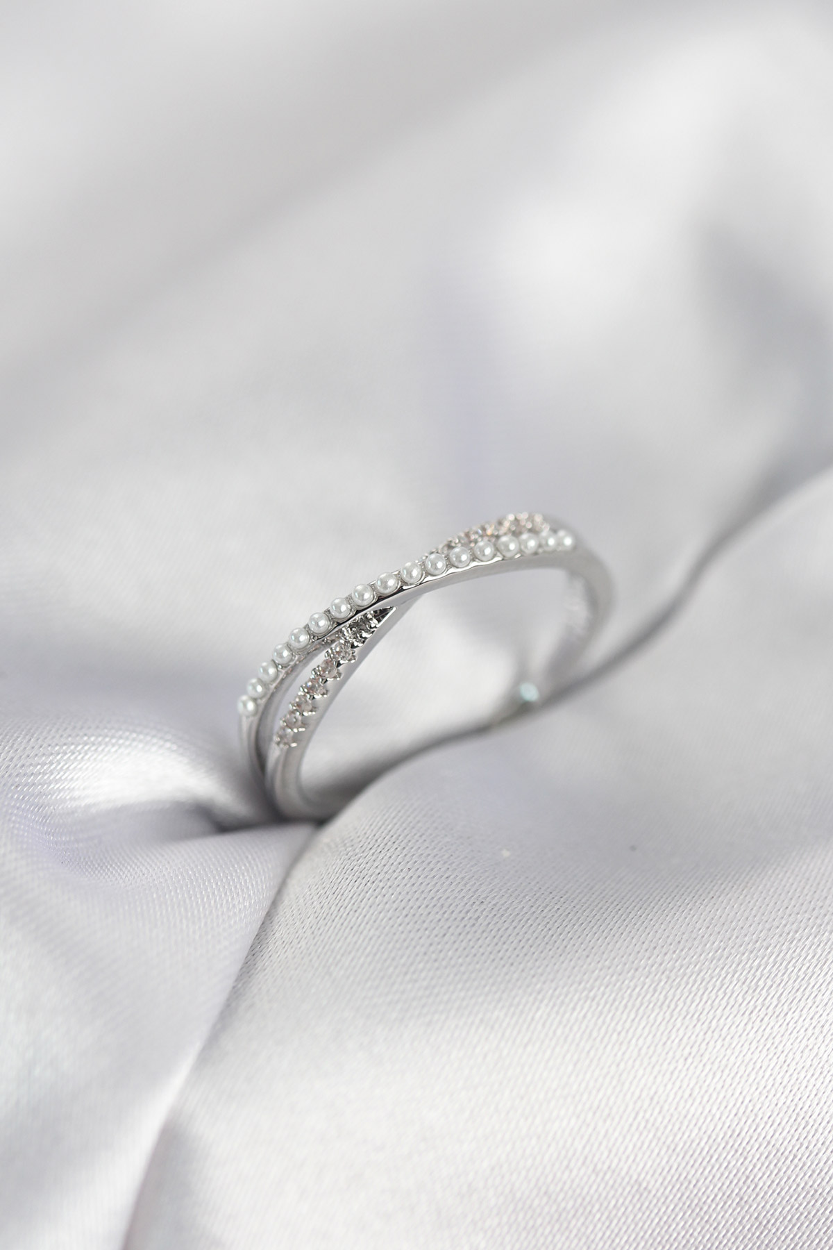 İncili ve Zirkon Taşlı Gümüş Renk Kadın Yüzük - Lisinya