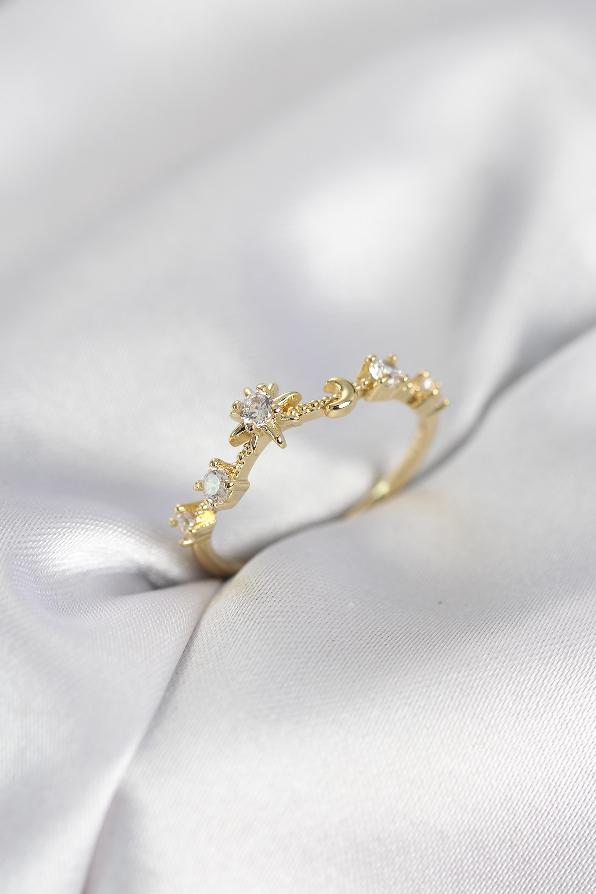 Gold Renk Gece Temalı Zirkon Taşlı Kadın Yüzük - Lisinya