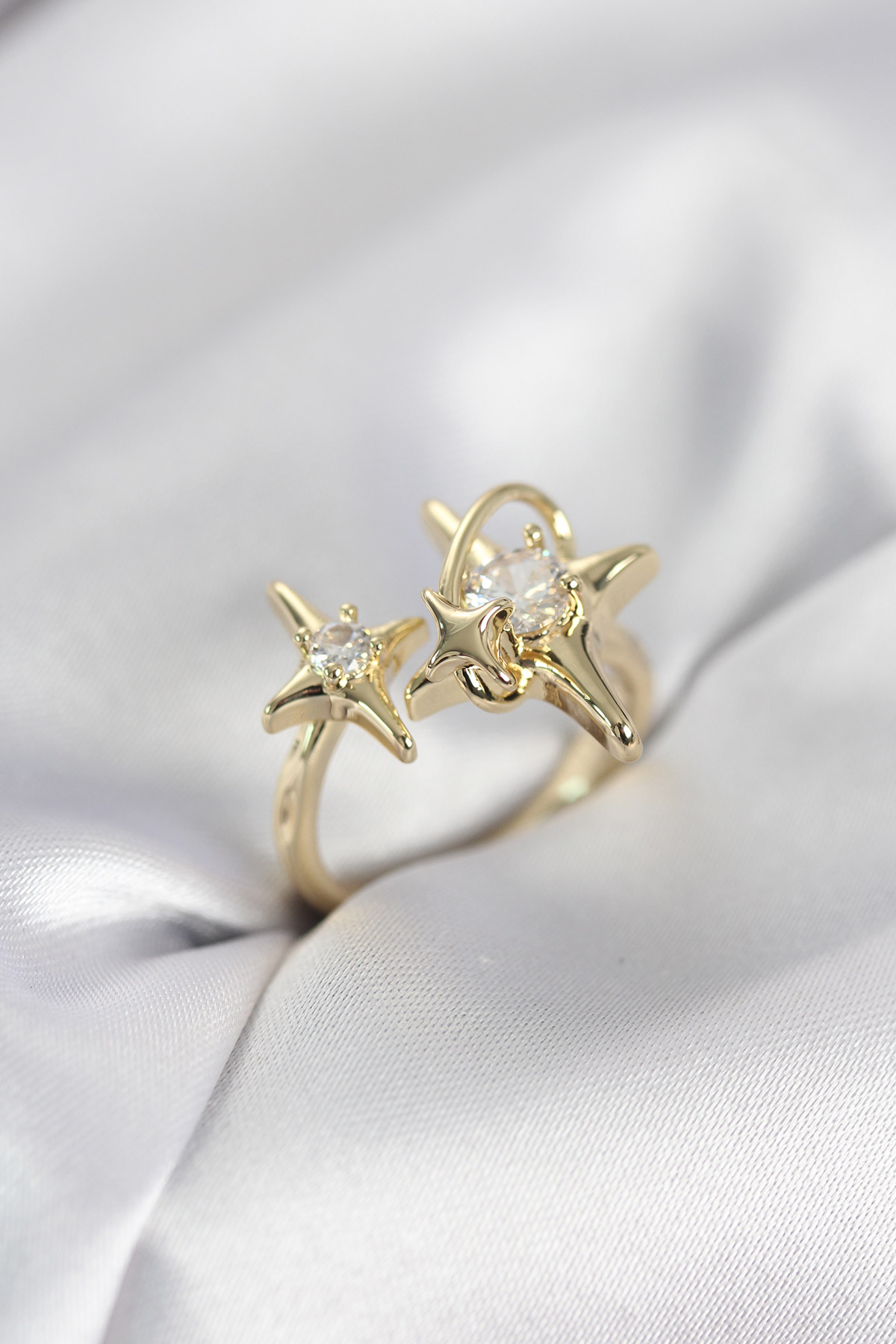 Gold Renk Kutup Yıldızı Model Zirkon Taşlı Kadın Yüzük - Lisinya