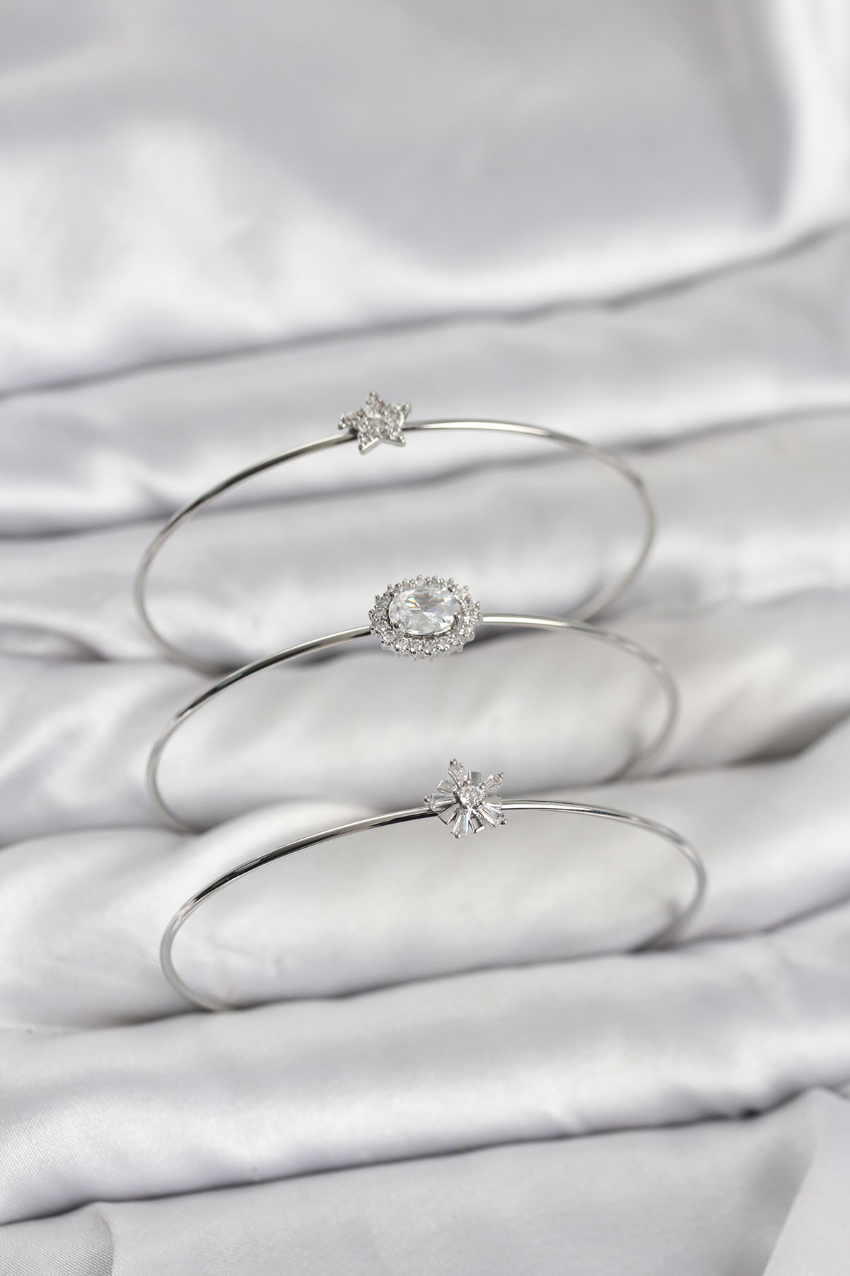 Zirkon Taşlı Gümüş Renk Tek Taş Model 3'lü Kadın Bileklik Kombini - Lisinya