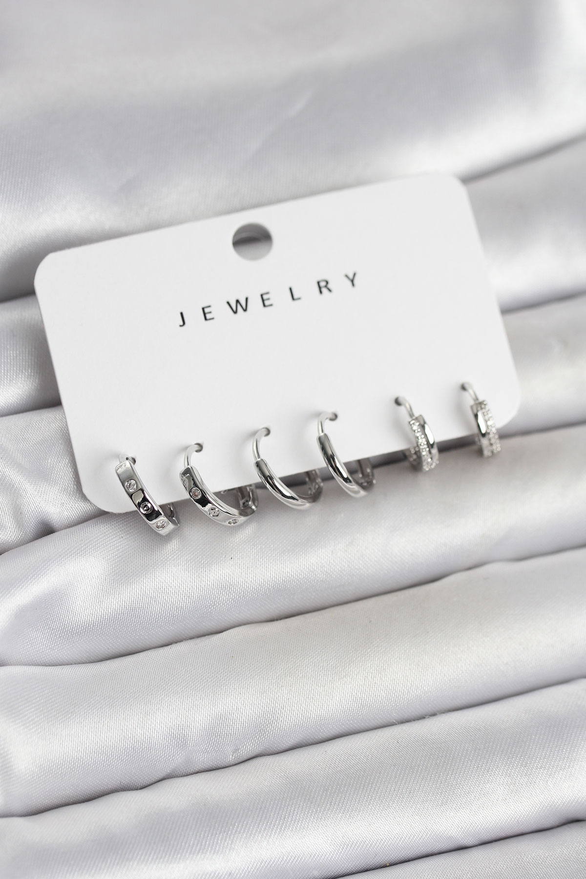 Gümüş Renk Pirinç 3 Çift Kadın Küpe Seti - Lisinya Gümüş Renk Pirinç 3 Çift Kadın Küpe Seti - Lisinya