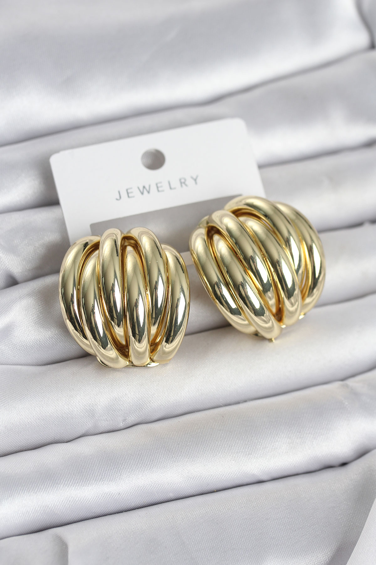 Pirinç Gold Renk Vintage Kadın Küpe - Lisinya Pirinç Gold Renk Vintage Kadın Küpe - Lisinya
