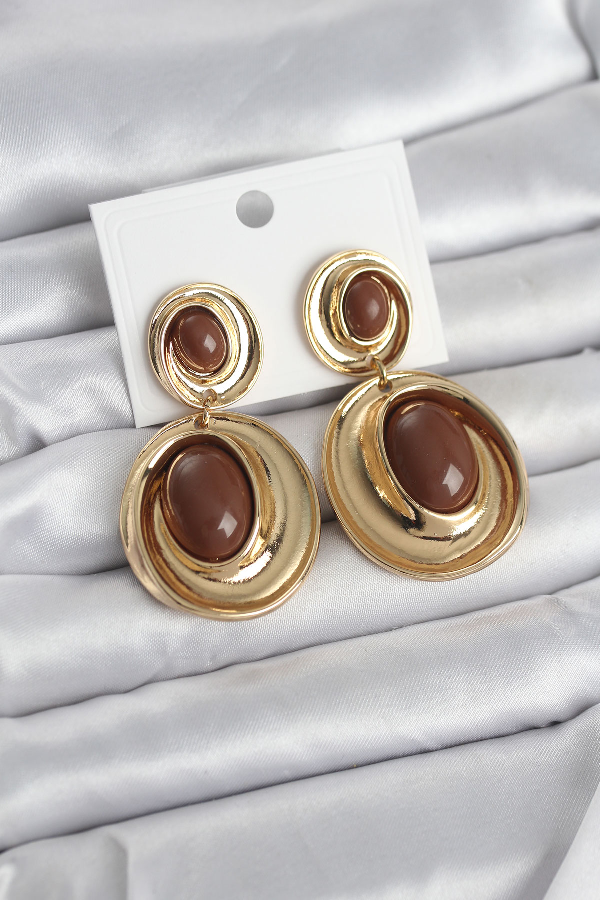 Kahverengi Sallantılı Damla Model Gold Renk Vintage Kadın Küpe - Lisinya