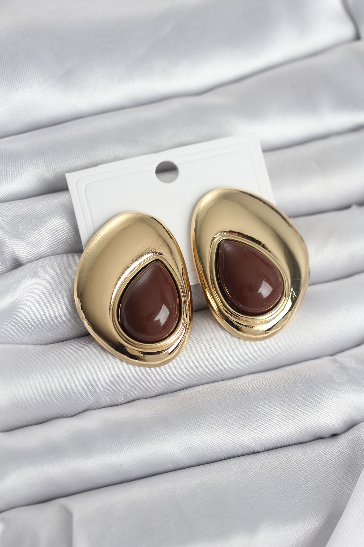 Pirinç Gold Renk Kahverengi Taşlı Damla Model Vintage Kadın Küpe - Lisinya