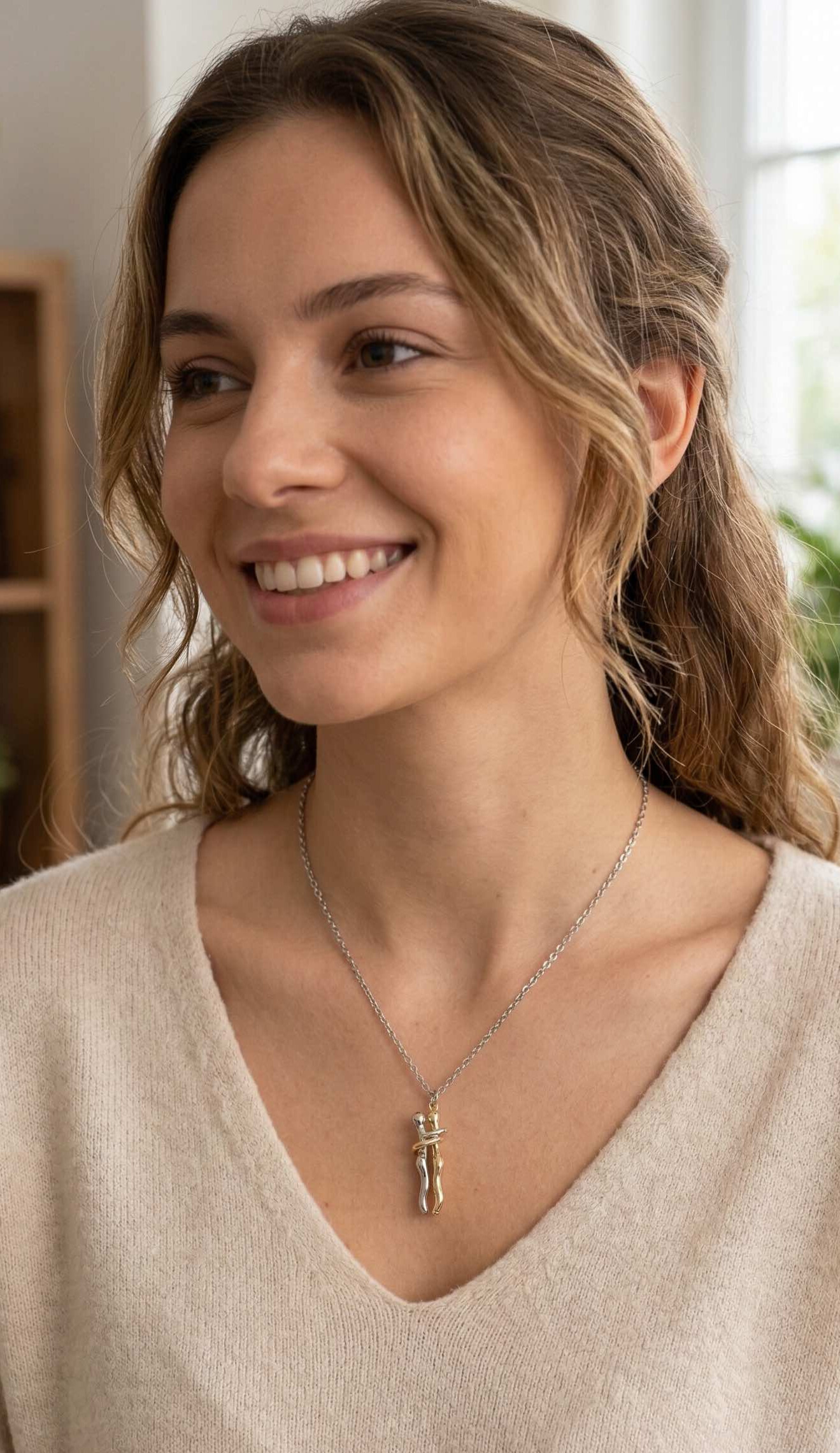 316L Çelik Gümüş Renk Zincir Sarılma Model Kadın Kolye - Lisinya