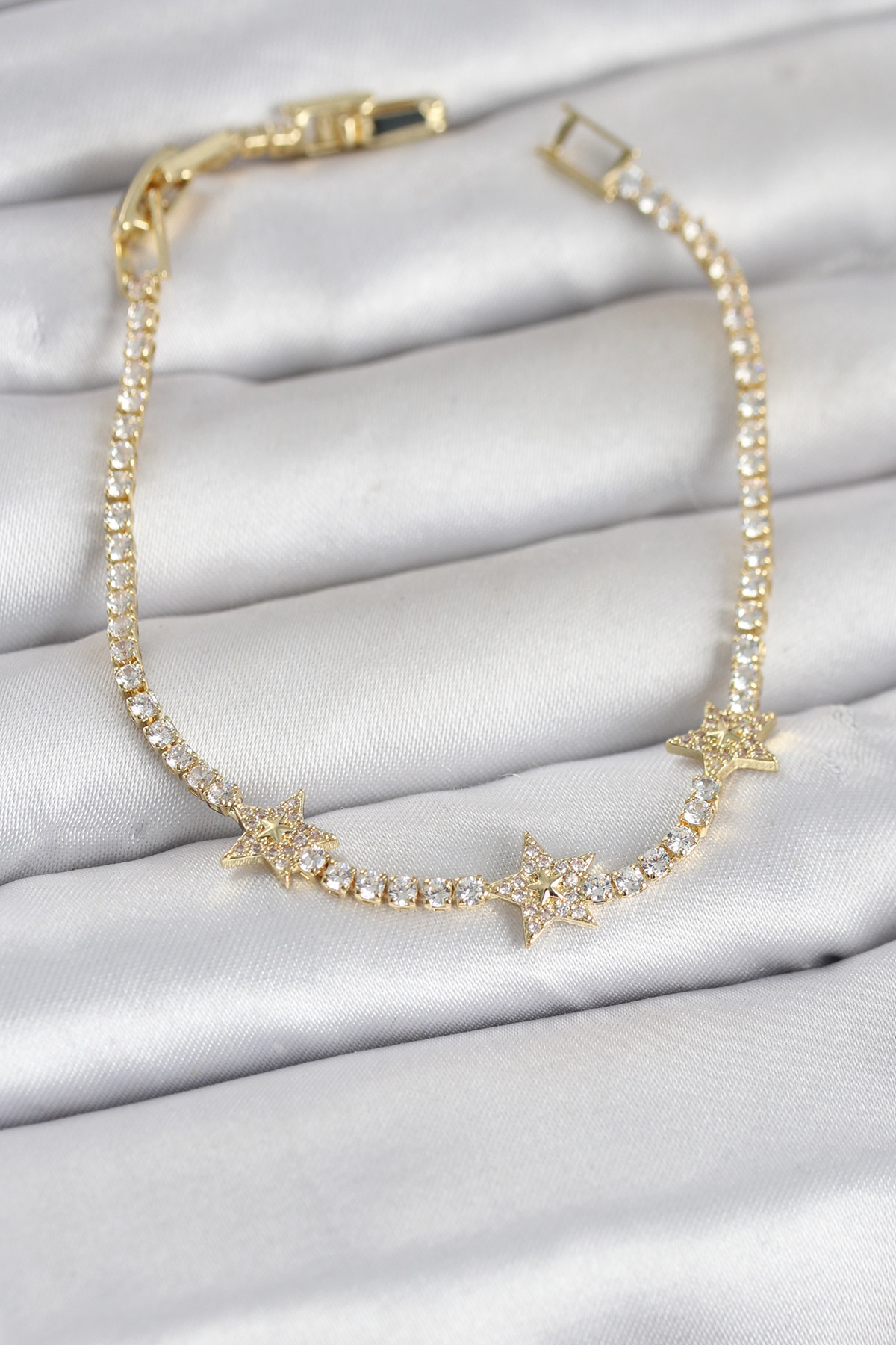 Pirinç Gold Renk Minimal Yıldız Model Zirkon Taşlı Su Yolu Kadın Bileklik - Lisinya