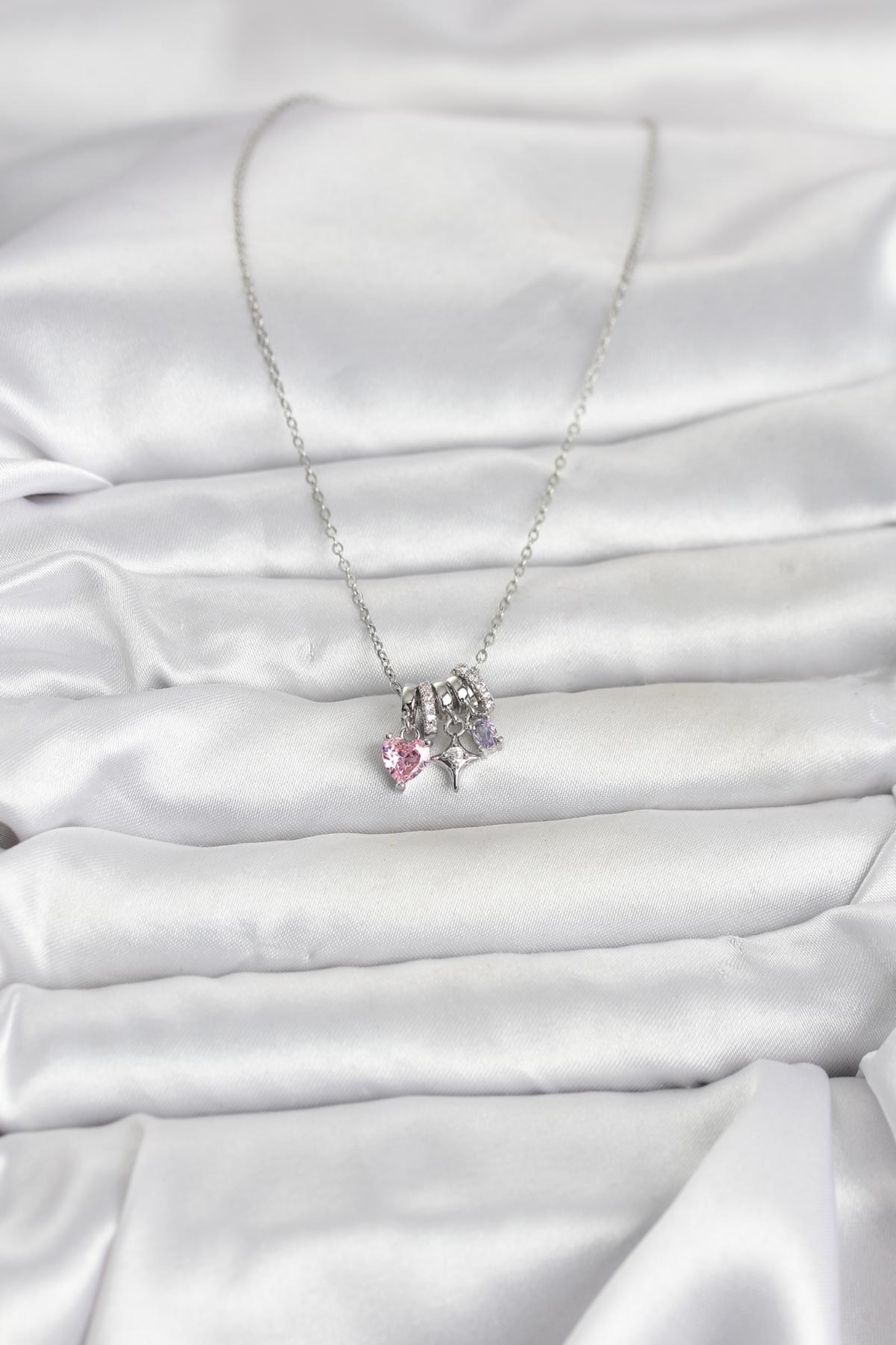 316L Çelik Gümüş Pembe Zirkon Taşlı Charmlı Kadın Kolye - Lisinya