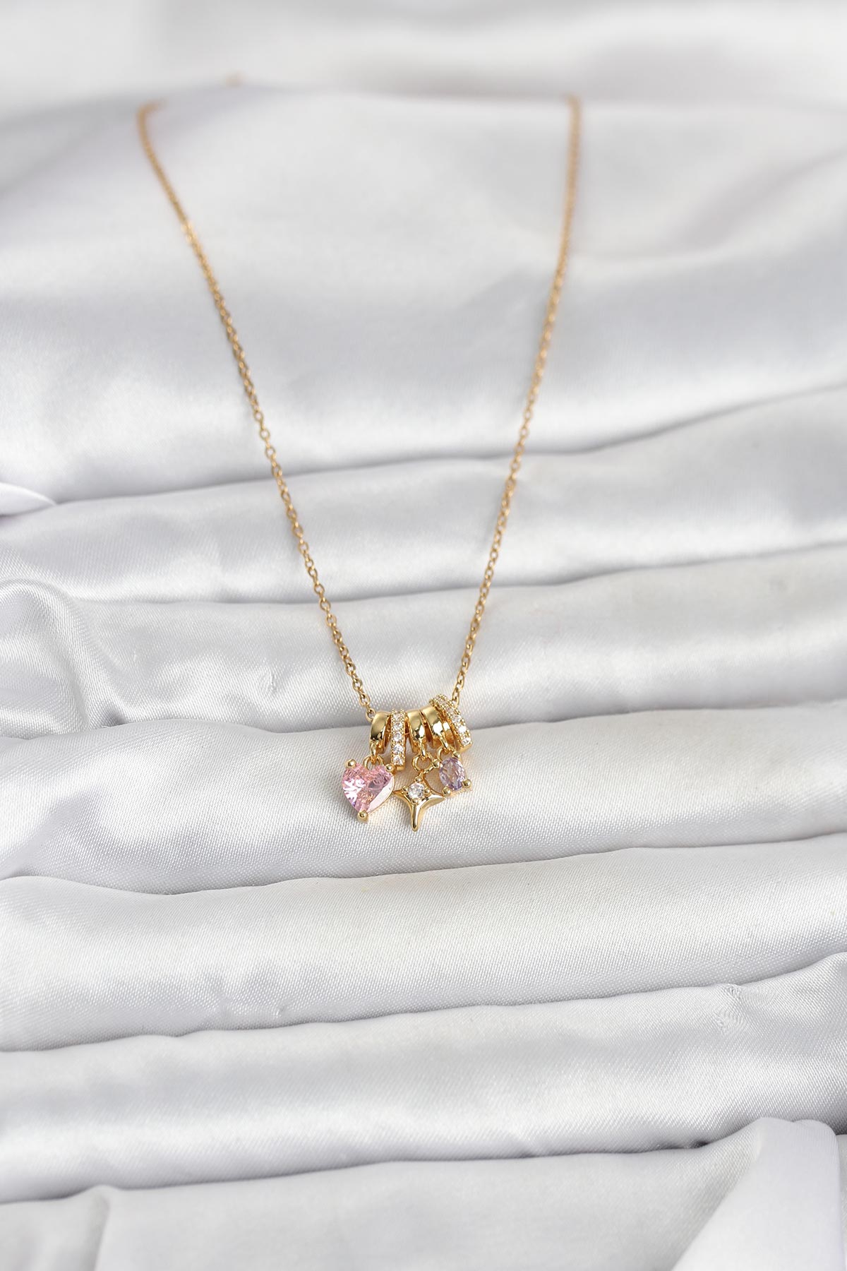 316L Çelik Gold Pembe Zirkon Taşlı Charmlı Kadın Kolye - Lisinya