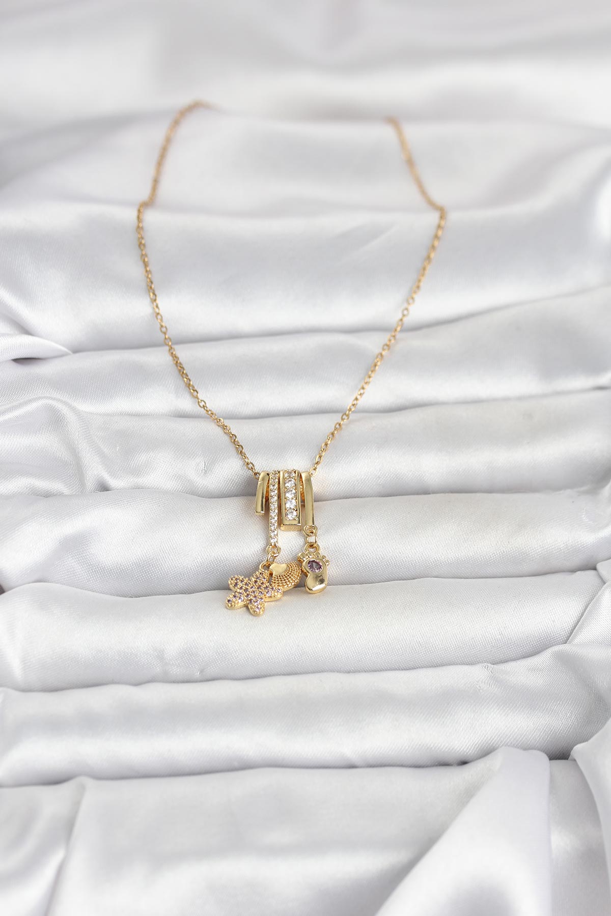 316L Çelik Gold Zirkon Taşlı Deniz Tema Charmlı Kadın Kolye - Lisinya