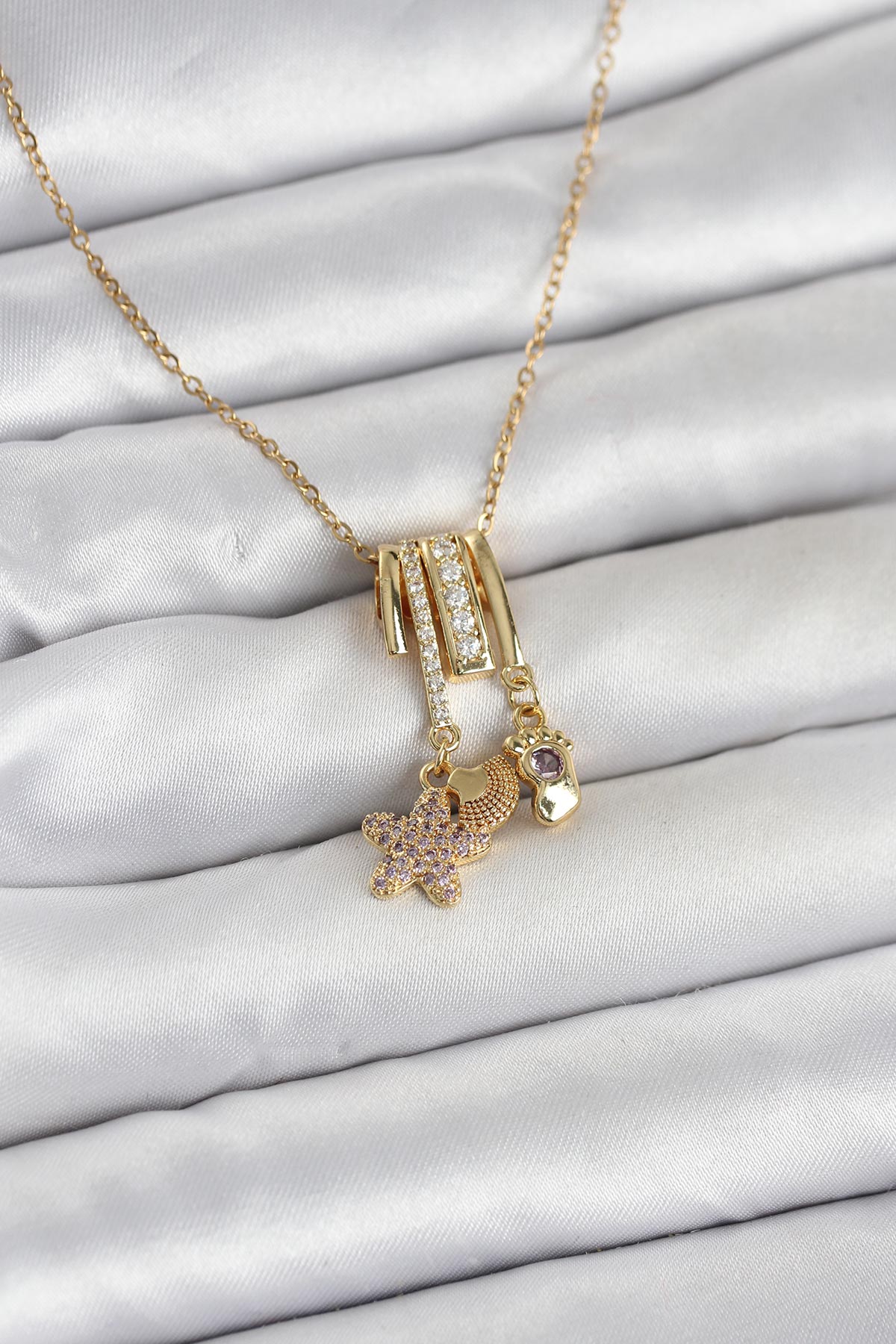 316L Çelik Gold Zirkon Taşlı Deniz Tema Charmlı Kadın Kolye - Lisinya