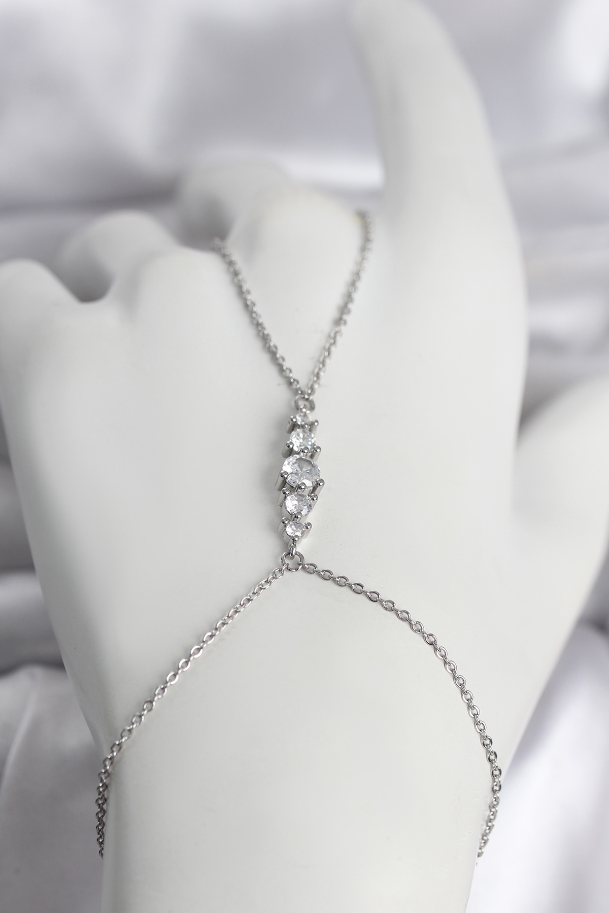 Pirinç Gümüş Renk Zirkon Taşlı Kadın Şahmeran - Lisinya