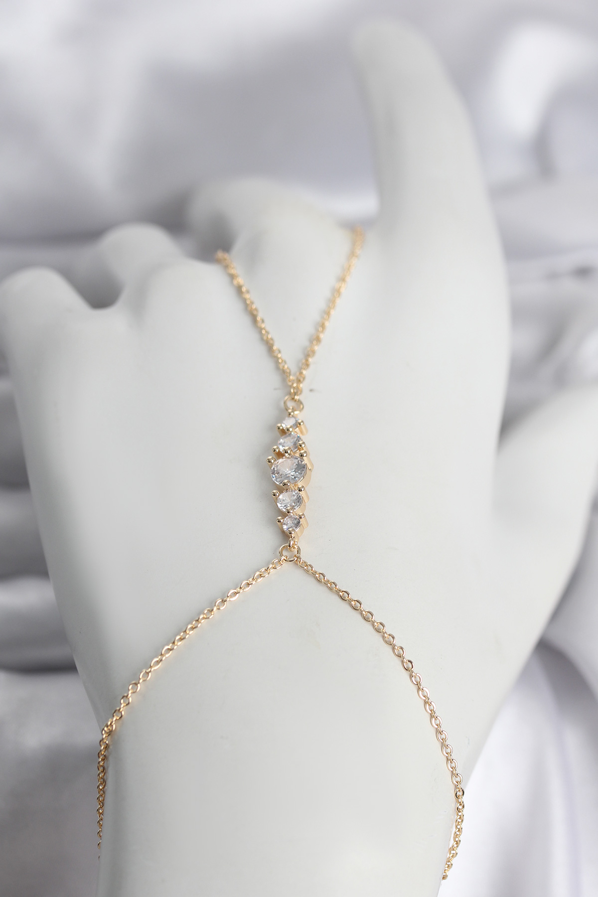 Pirinç Gold Renk Zirkon Taşlı Kadın Şahmeran - Lisinya