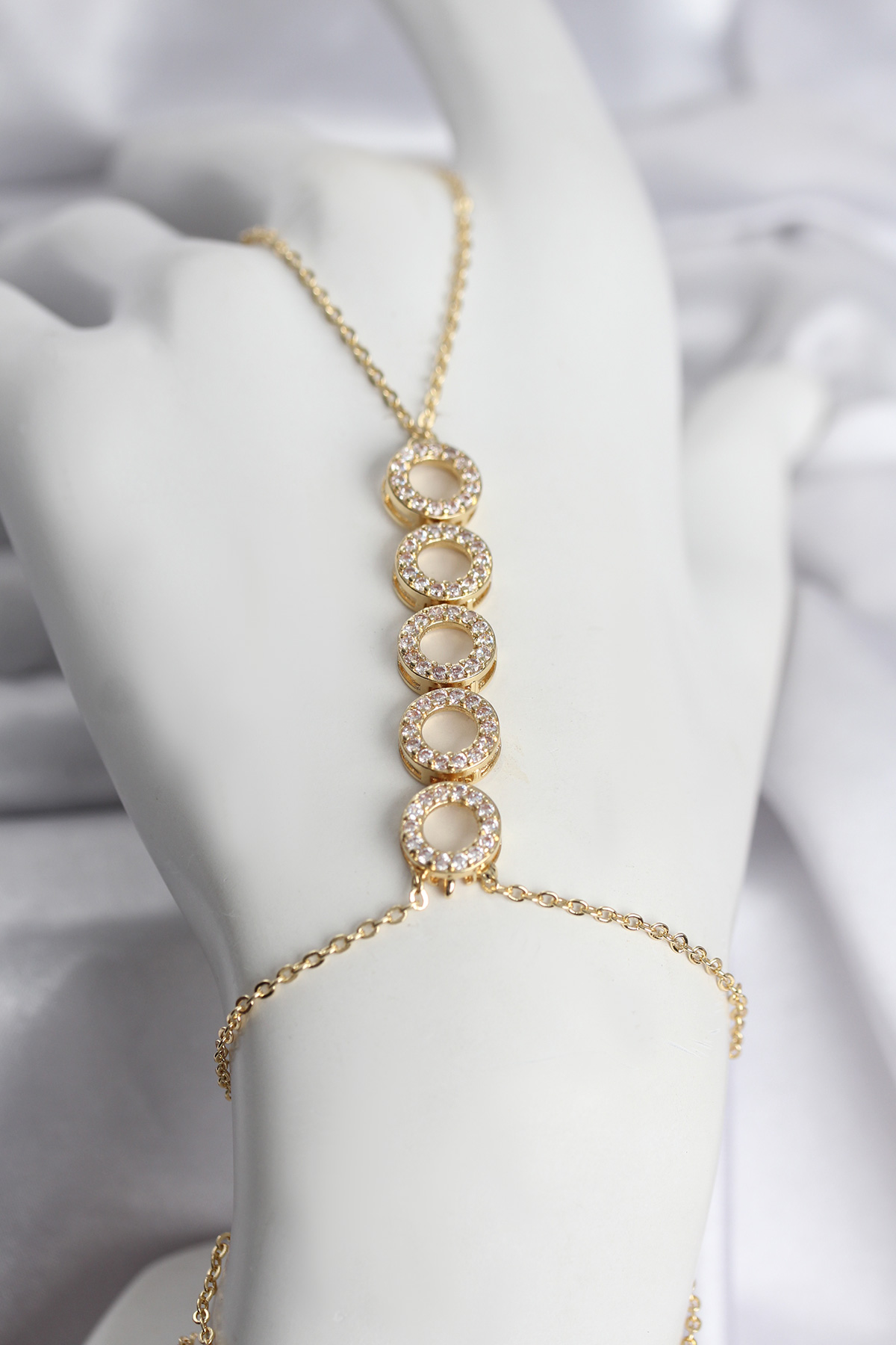 Pirinç Gold Renk Zirkon Taşlı Sıralı Halka Model Kadın Şahmeran - Lisinya