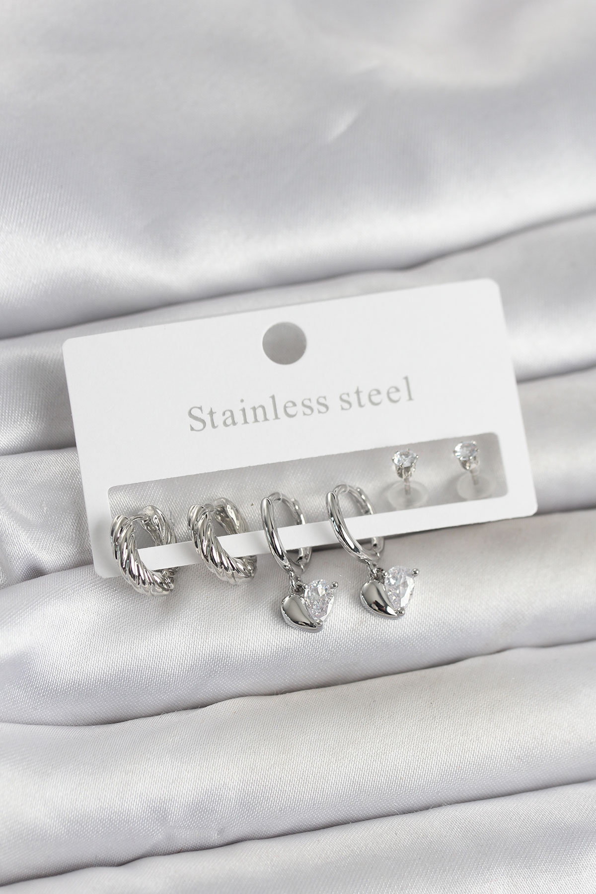 316L Çelik Gümüş Renk Kalp Detaylı Kadın Küpe Seti - Lisinya