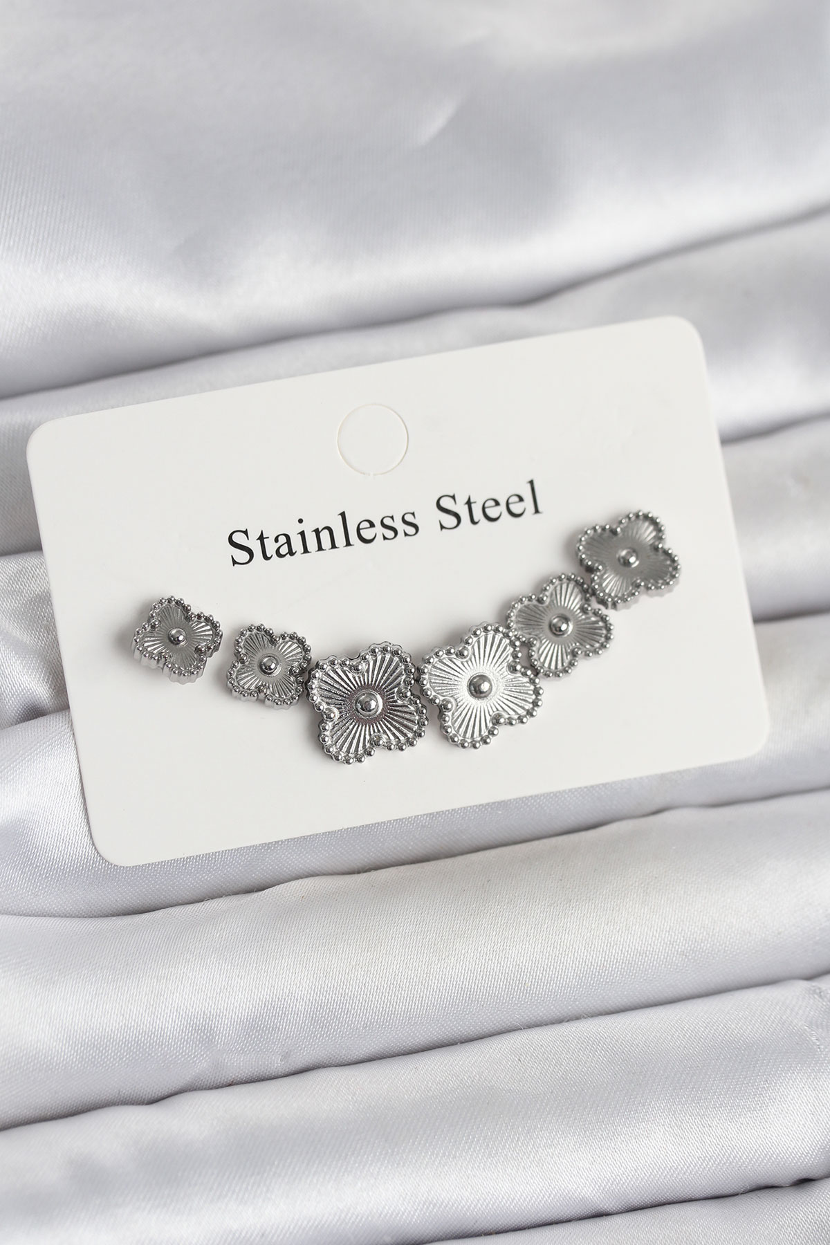 316L Çelik Gümüş Renk Yonca Küpe Seti - Lisinya