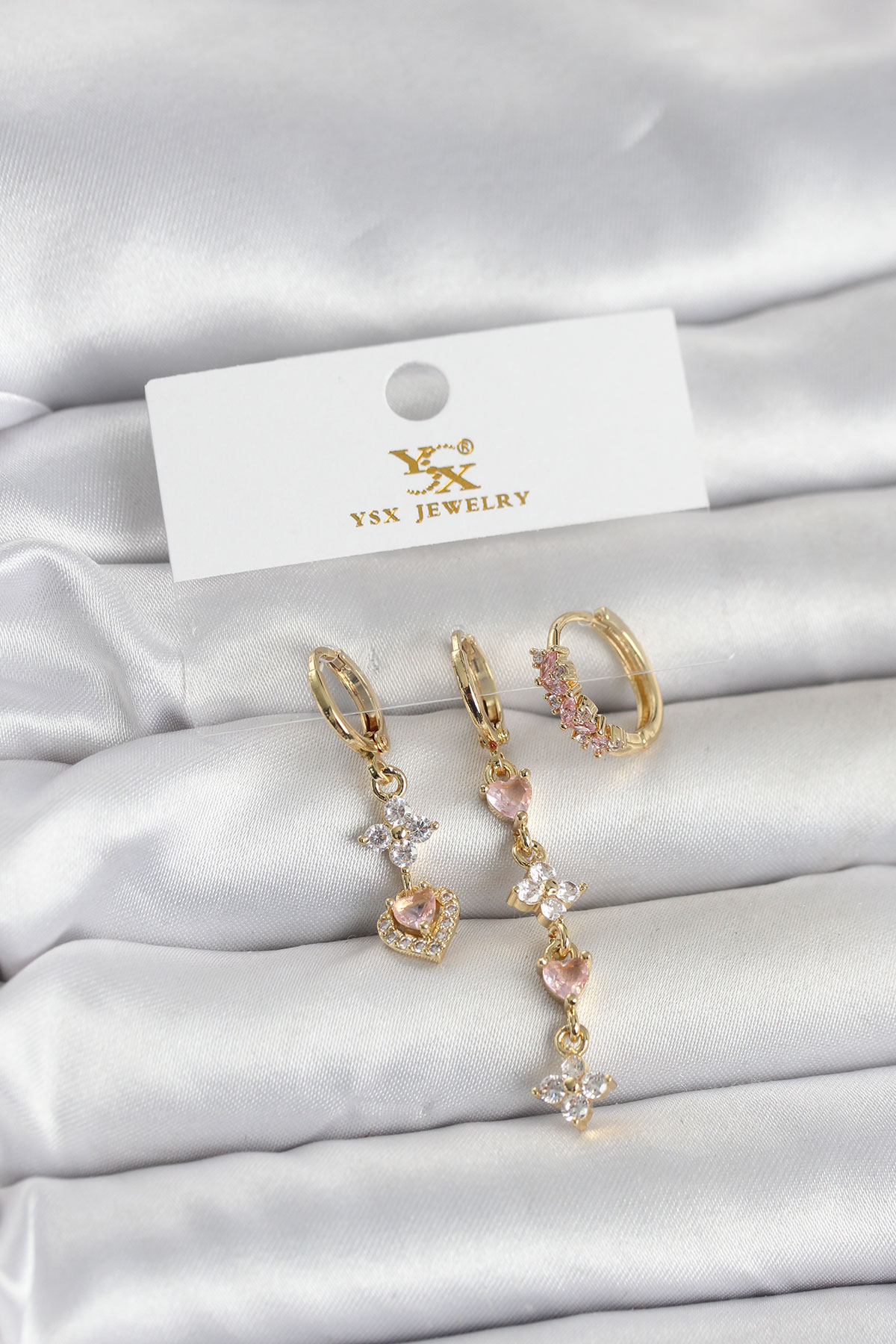 Pirinç Gold Renk Pembe Zirkon Taşlı 3'lü Kadın Küpe - Lisinya Pirinç Gold Renk Pembe Zirkon Taşlı 3'lü Kadın Küpe - Lisinya