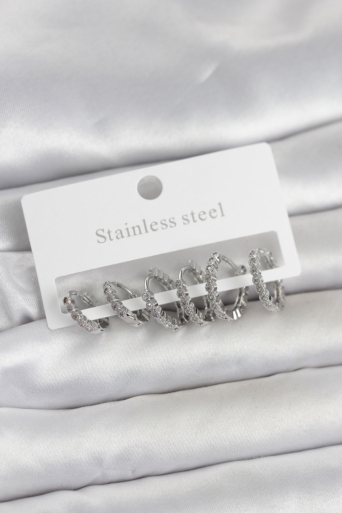 316L Çelik Gümüş Renk Zirkon Taşlı Halka Model Kadın Küpe Seti - Lisinya 316L Çelik Gümüş Renk Zirkon Taşlı Halka Model Kadın Küpe Seti - Lisinya