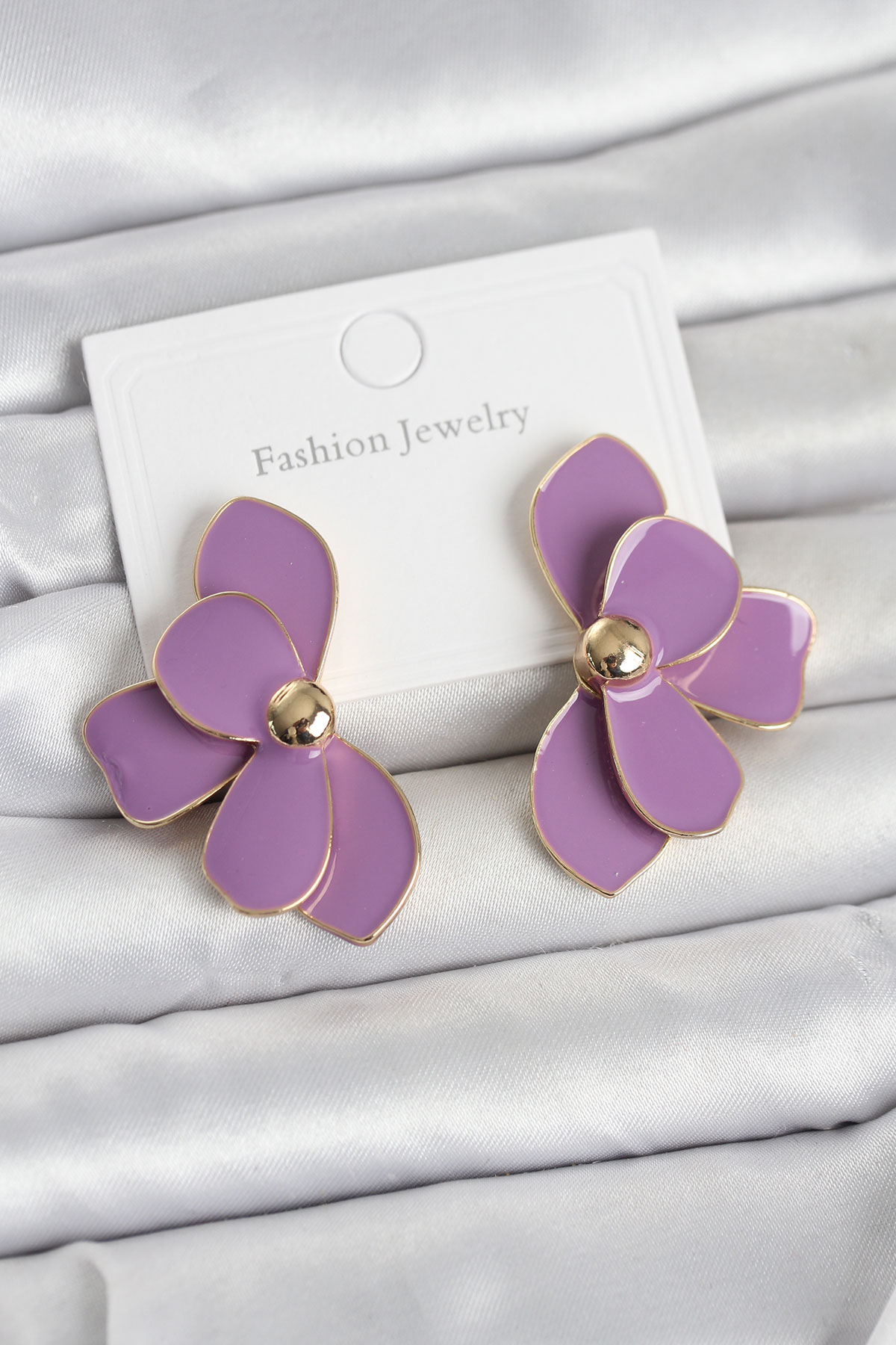 Mor Mineli Lotus Model Pirinç Kadın Küpe - Lisinya Mor Mineli Lotus Model Pirinç Kadın Küpe - Lisinya