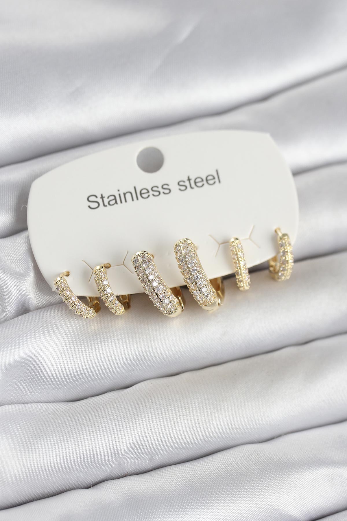 316L Çelik Gold Renk 6'lı Set Zirkon Taşlı Halka Model Kadın Küpe - Lisinya 316L Çelik Gold Renk 6'lı Set Zirkon Taşlı Halka Model Kadın Küpe - Lisinya