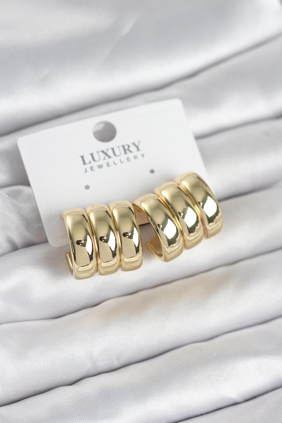 Pirinç Gold Renk Üçlü Görünüm Kadın Küpe - Lisinya