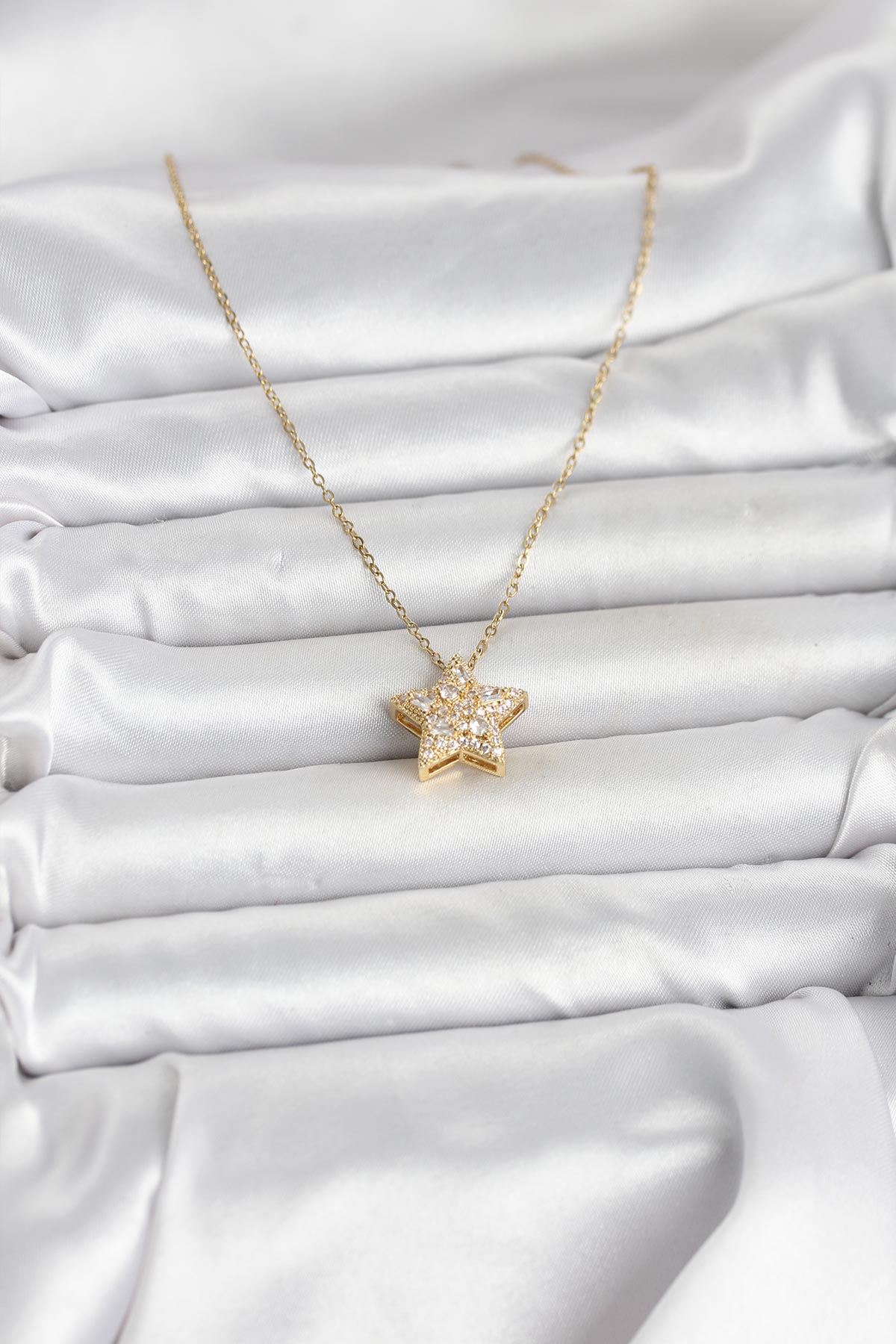 316L Çelik Zincir Gold Renk Zirkon Taşlı Yıldız Model Kadın Kolye - Lisinya