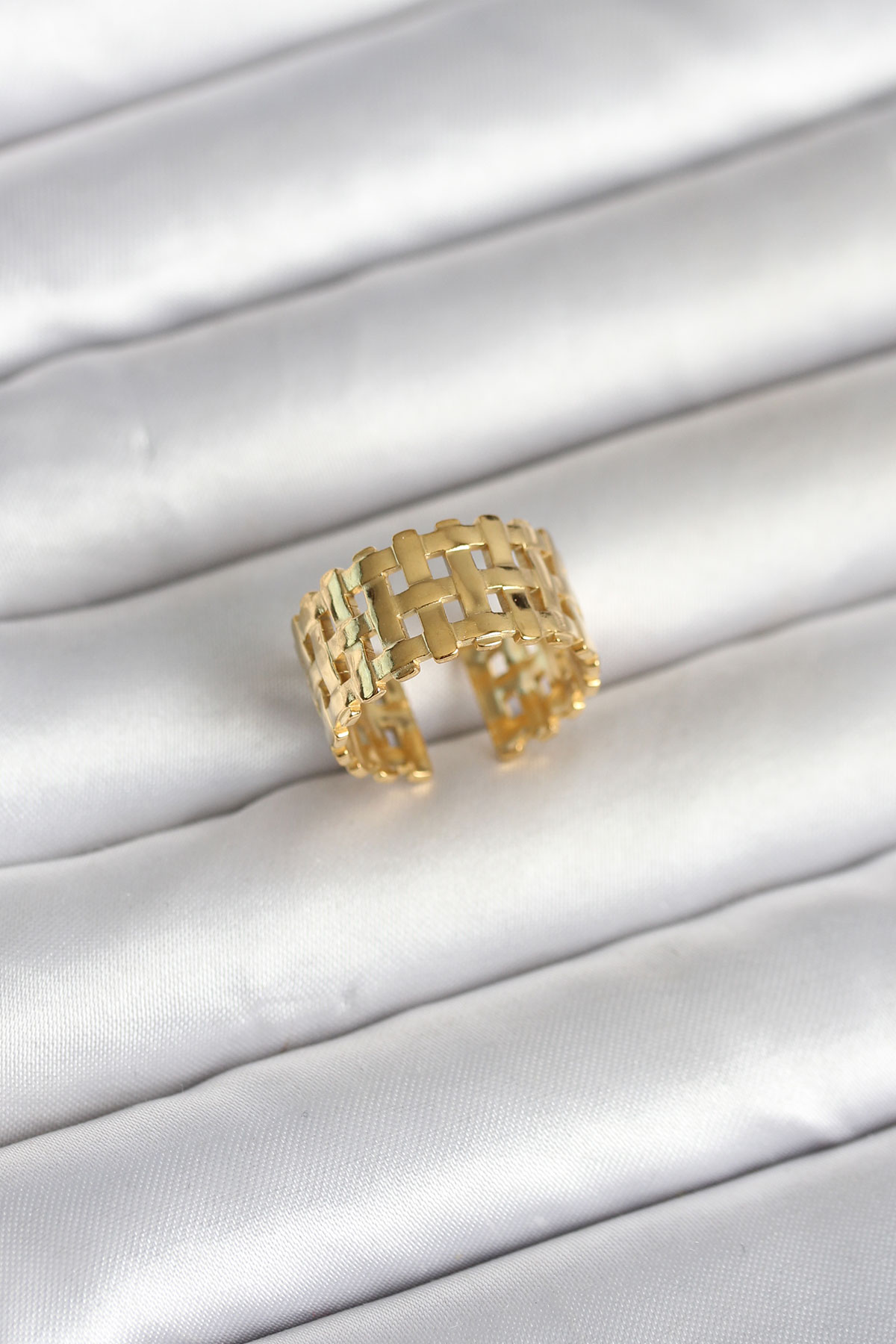 316L Çelik Gold Renk Hasır Model Kadın Yüzük - Lisinya 316L Çelik Gold Renk Hasır Model Kadın Yüzük - Lisinya