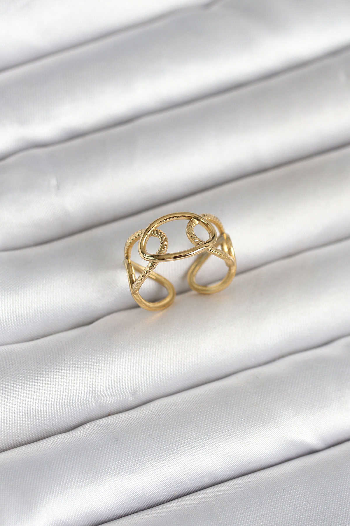 316L Çelik Gold Renk Zincir Model Kadın Yüzük - Lisinya 316L Çelik Gold Renk Zincir Model Kadın Yüzük - Lisinya