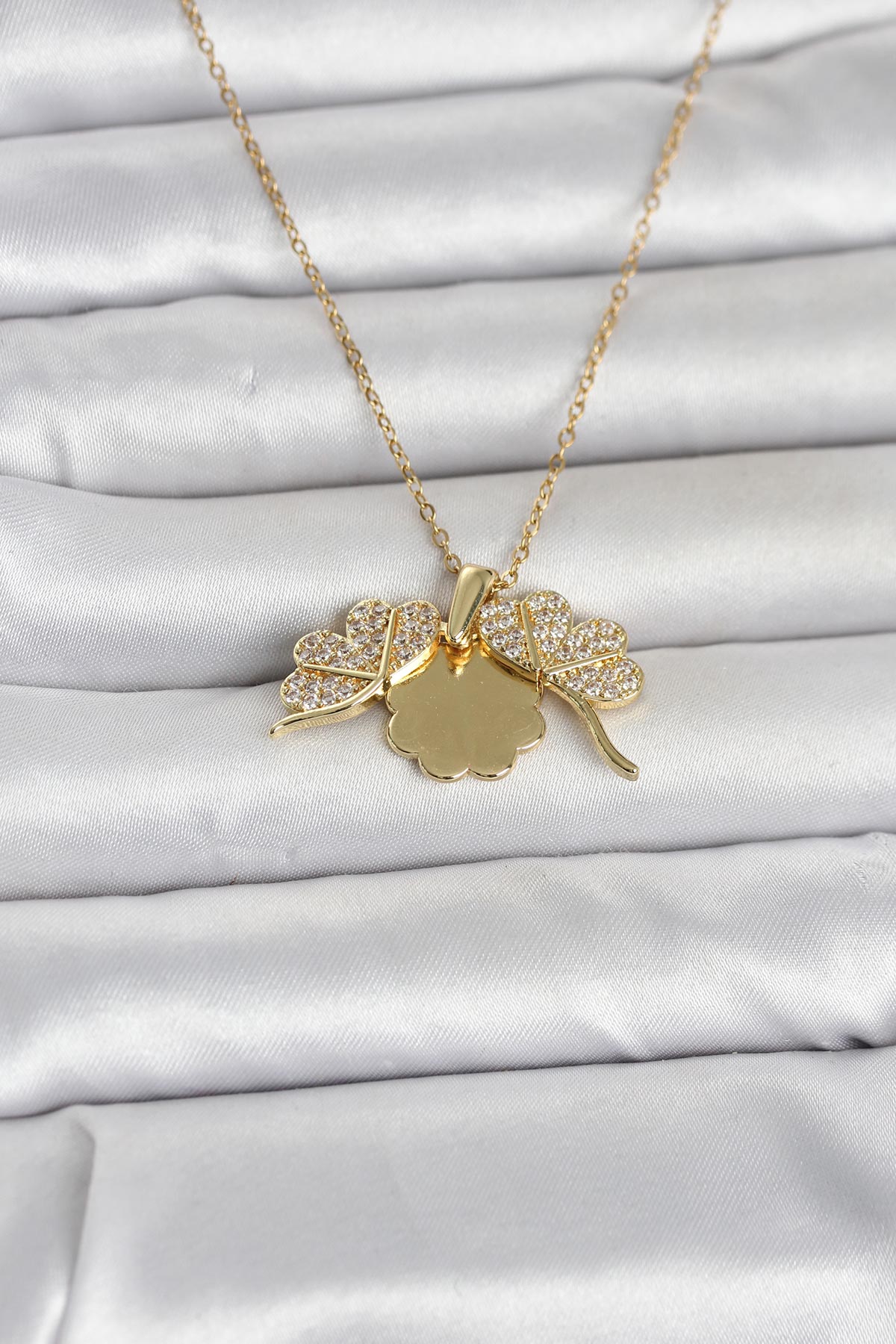 316L Çelik Gold Renk Açılabilir Yonca Model Zirkon Taşlı Kadın Kolye - Lisinya 316L Çelik Gold Renk Açılabilir Yonca Model Zirkon Taşlı Kadın Kolye - Lisinya