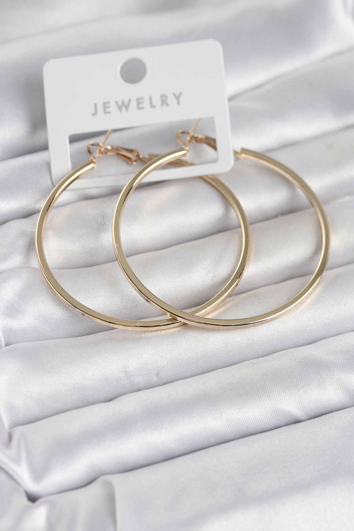 Gold Renk Pirinç Köşeli Kenar Halka 54 mm Kadın Küpe - Lisinya Gold Renk Pirinç Köşeli Kenar Halka 54 mm Kadın Küpe - Lisinya