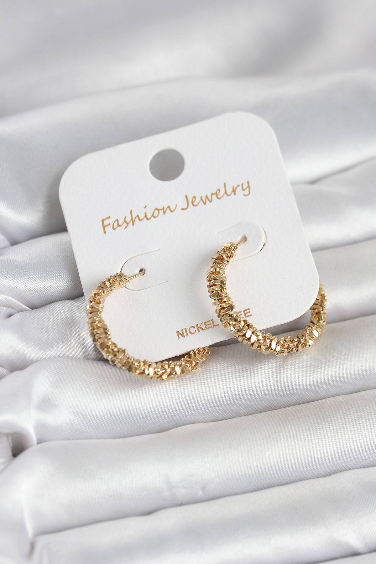 Gold Renk Pirinç Tırtık Model Kadın Küpe - Lisinya Gold Renk Pirinç Tırtık Model Kadın Küpe - Lisinya