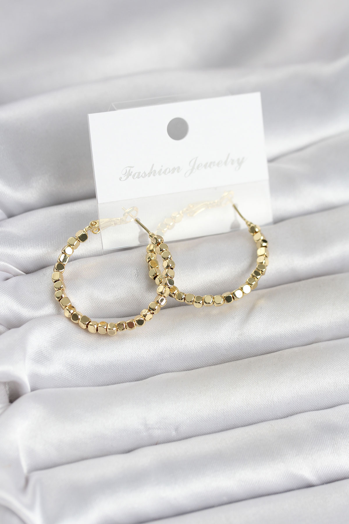 Pirinç Gold Renk Minimal Kare Halka Kadın Küpe - Lisinya Pirinç Gold Renk Minimal Kare Halka Kadın Küpe - Lisinya